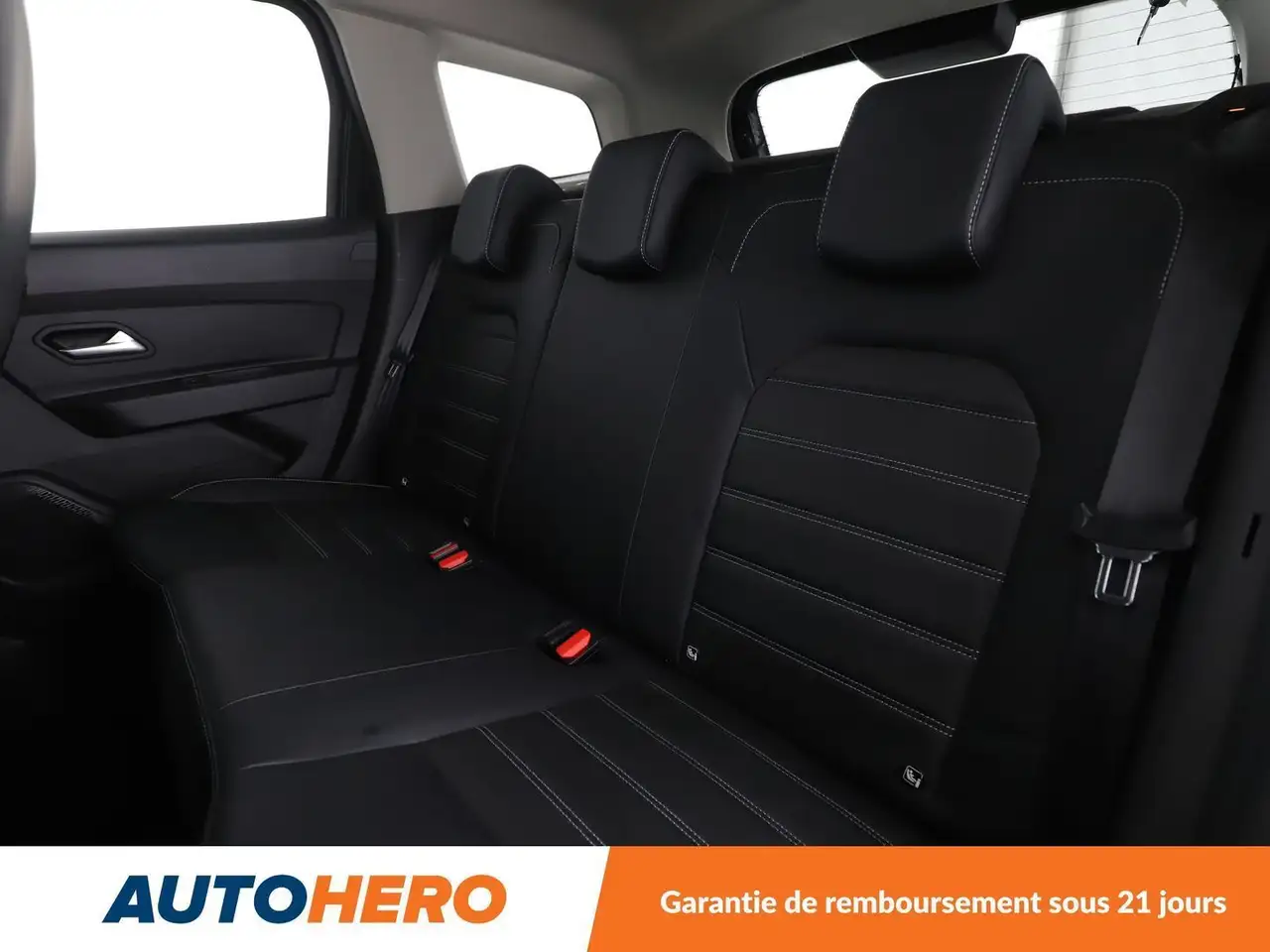 Dacia Duster — photo 14
