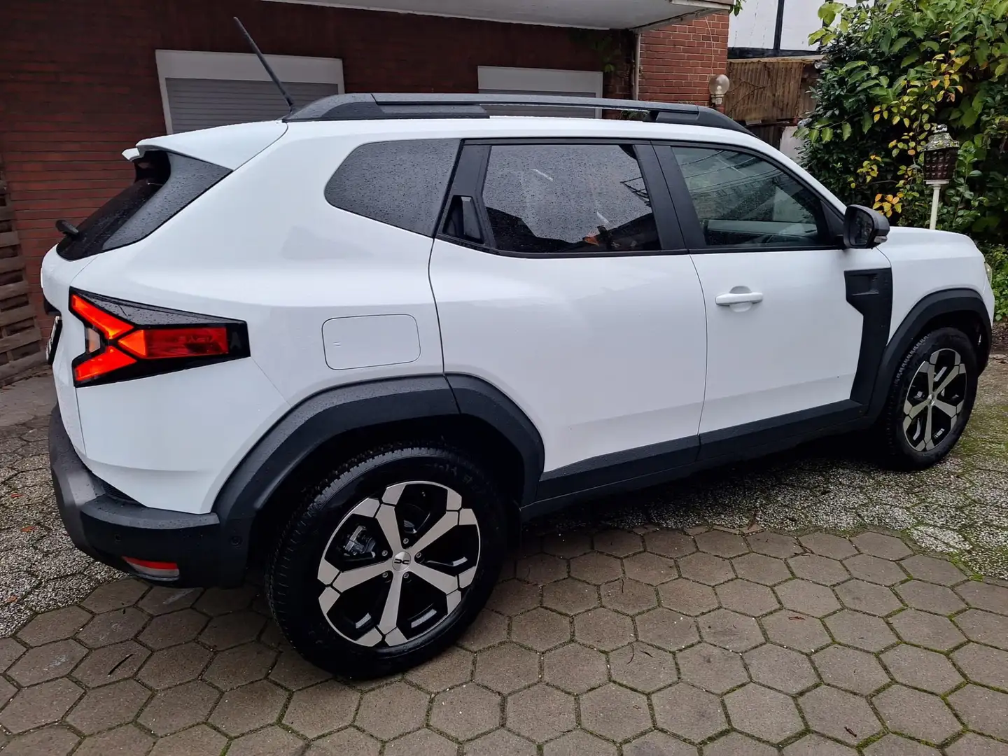 Dacia Duster TCe 130 Journey - 1