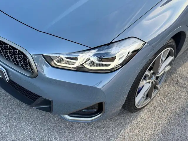 BMW X2 view 18