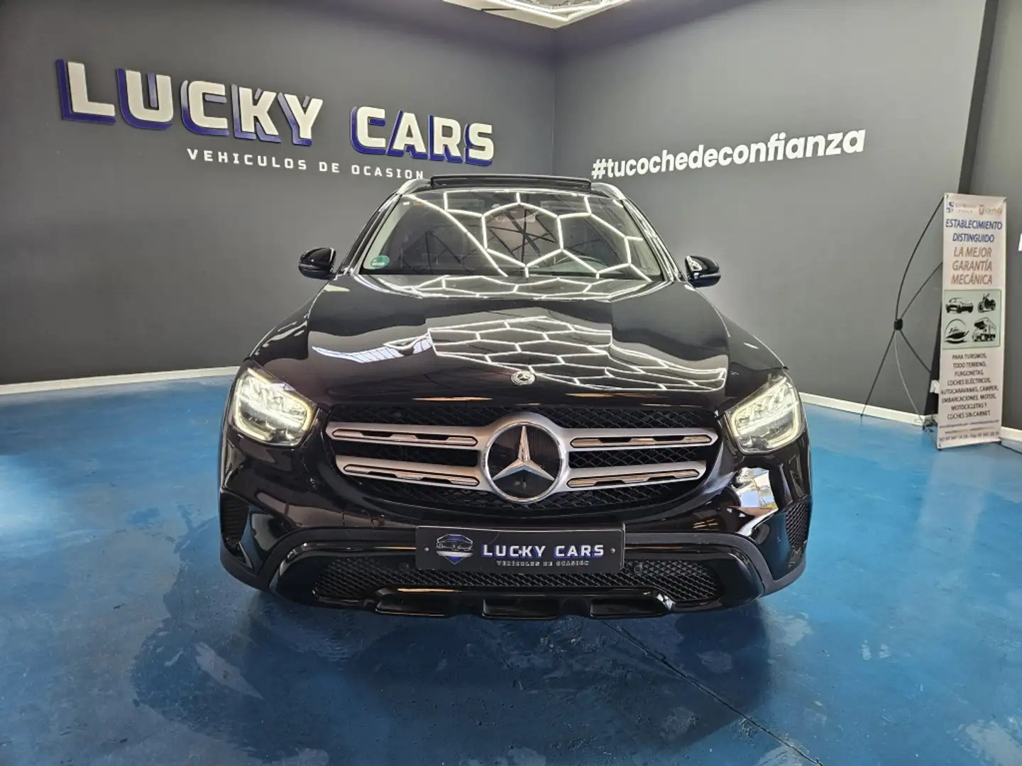 Mercedes-Benz GLC 200 4Matic 9G-Tronic Zwart - 1