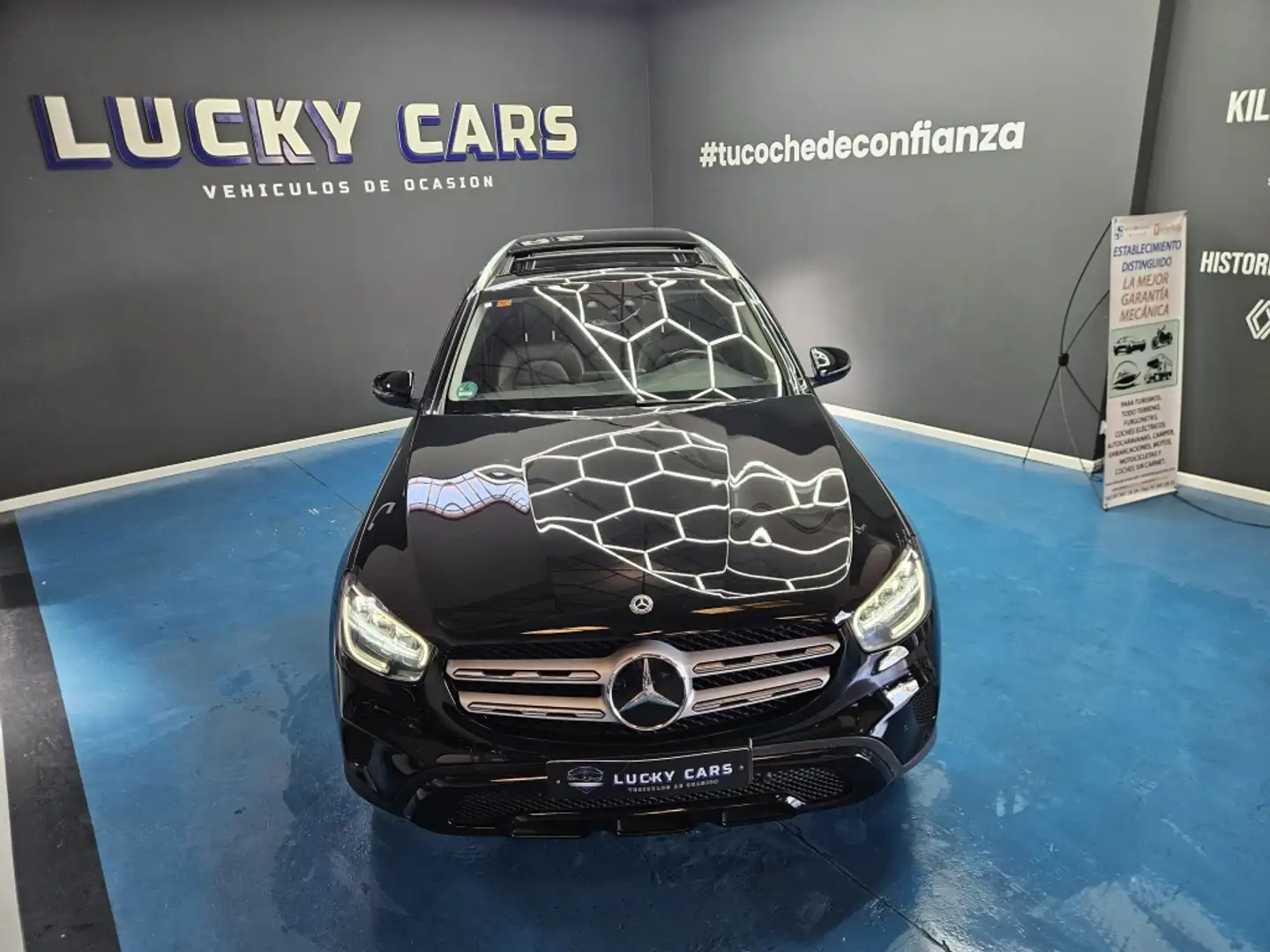 Mercedes-Benz GLC 200 4Matic 9G-Tronic Zwart - 2