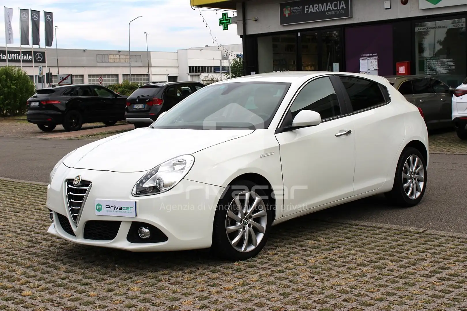 Alfa Romeo Giulietta Giulietta 1.6 JTDm-2 105 CV Distinctive Bianco - 1