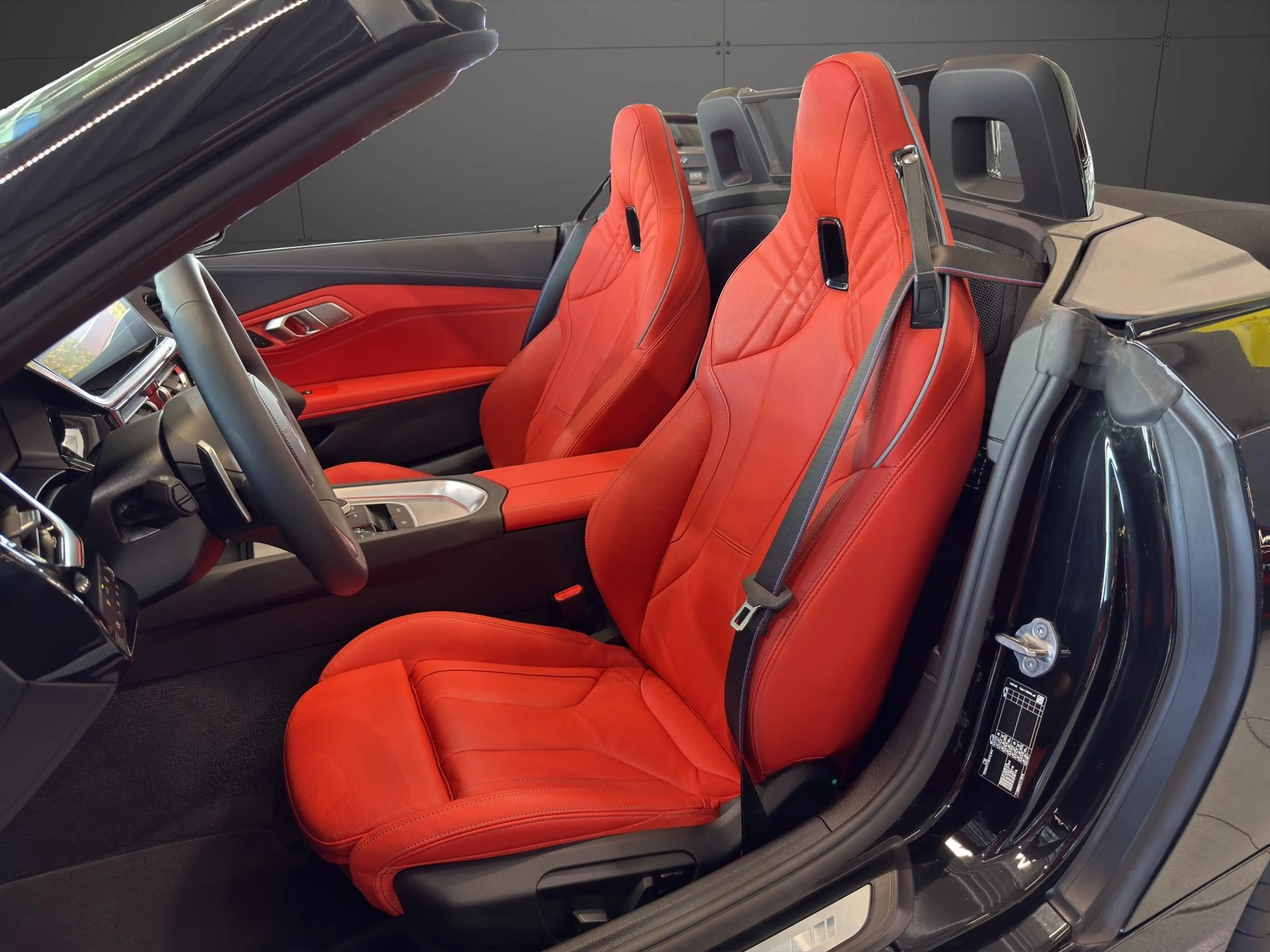BMW Z4 M40i — photo 11