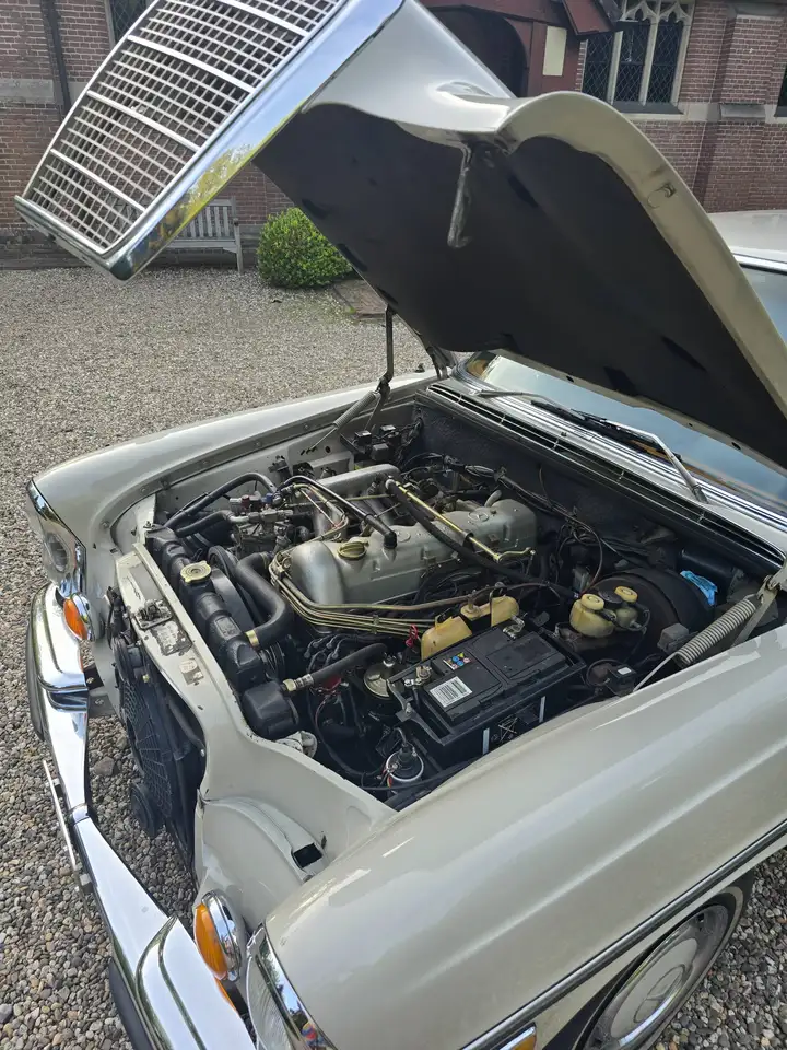 Mercedes-Benz 280 SE, foto 11