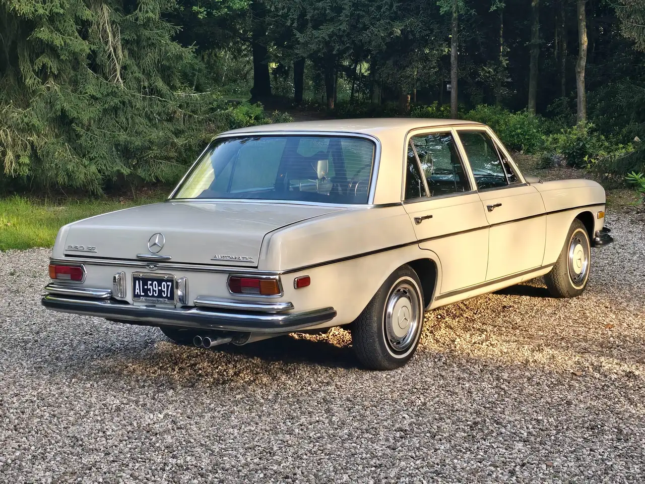 Mercedes-Benz 280 SE, foto 3