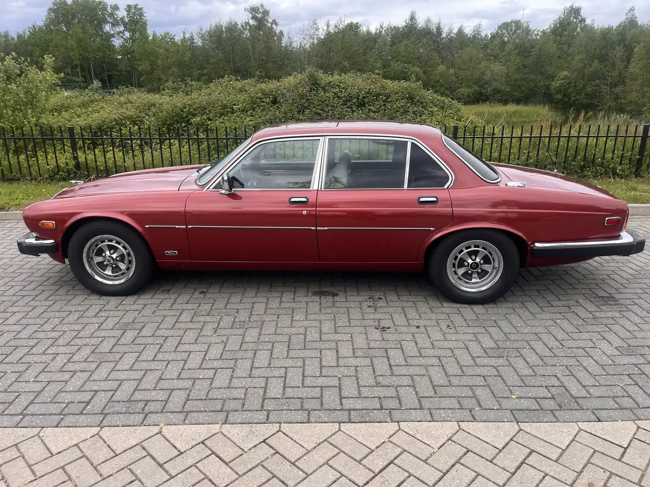 Jaguar XJ6 4.2, foto 2