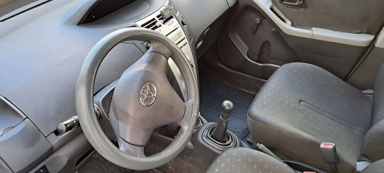 Toyota Yaris Yaris — photo 3