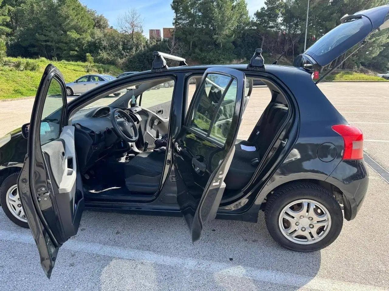 Toyota Yaris Yaris — photo 2