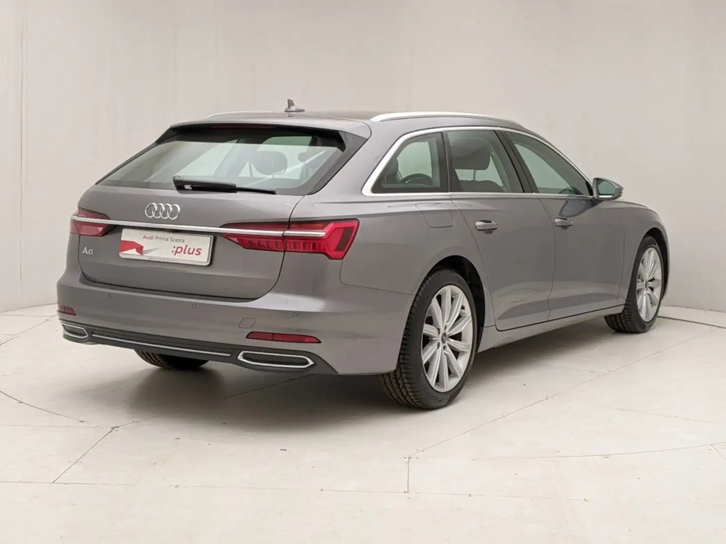 Audi A6 Avant 40 2.0 tdi mhev Business Sport s-tronic Grigio - 2
