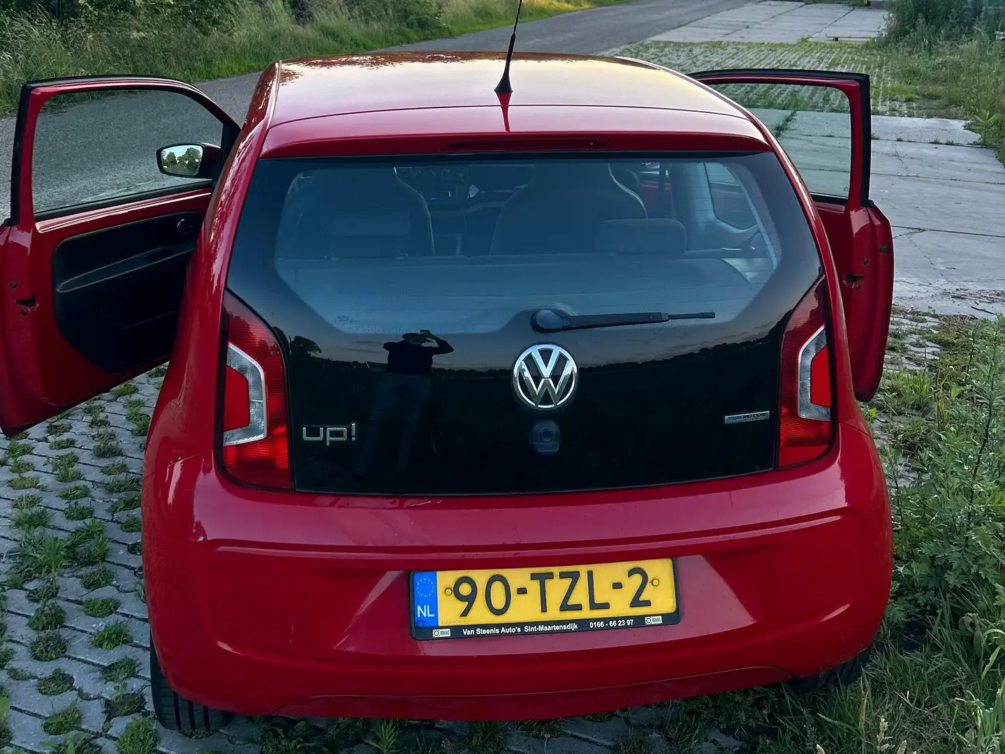 Volkswagen up! up! 1.0 move up! BlueM. Rood - 2