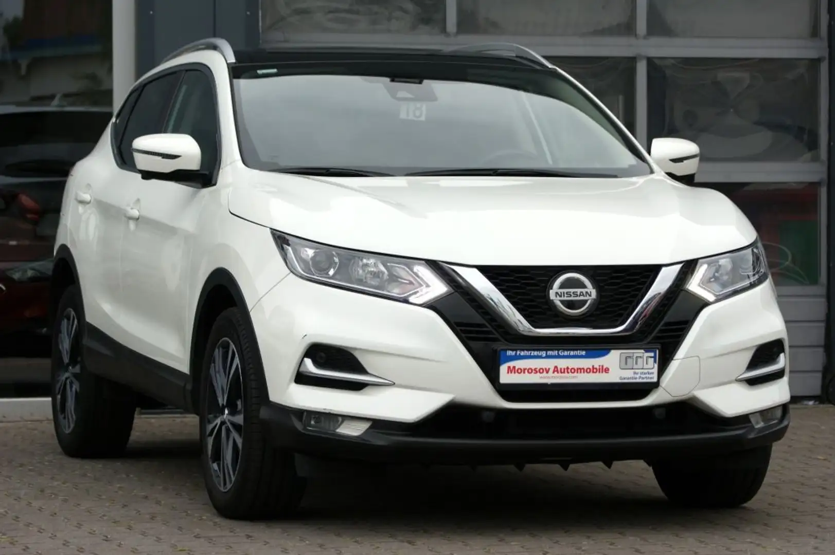 Nissan Qashqai 1.3 DIG-T DCT ZAMA Wit - 2