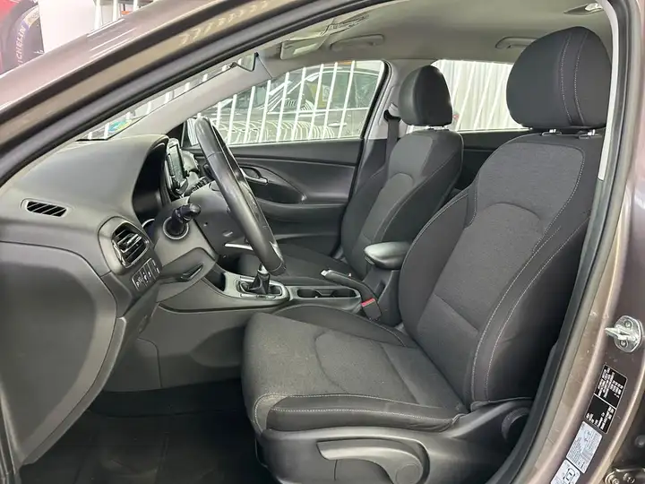 Hyundai i30 2022, foto 6