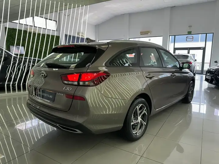 Hyundai i30 2022, foto 4