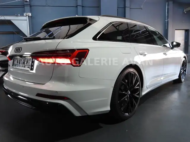 Audi S6 view 4