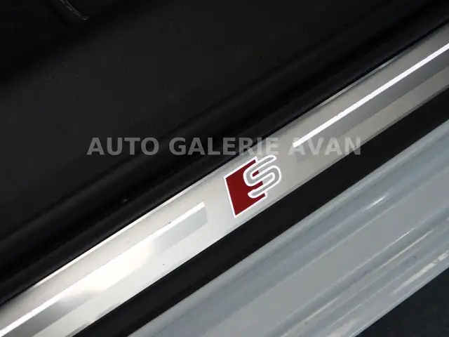 Audi S6 view 15