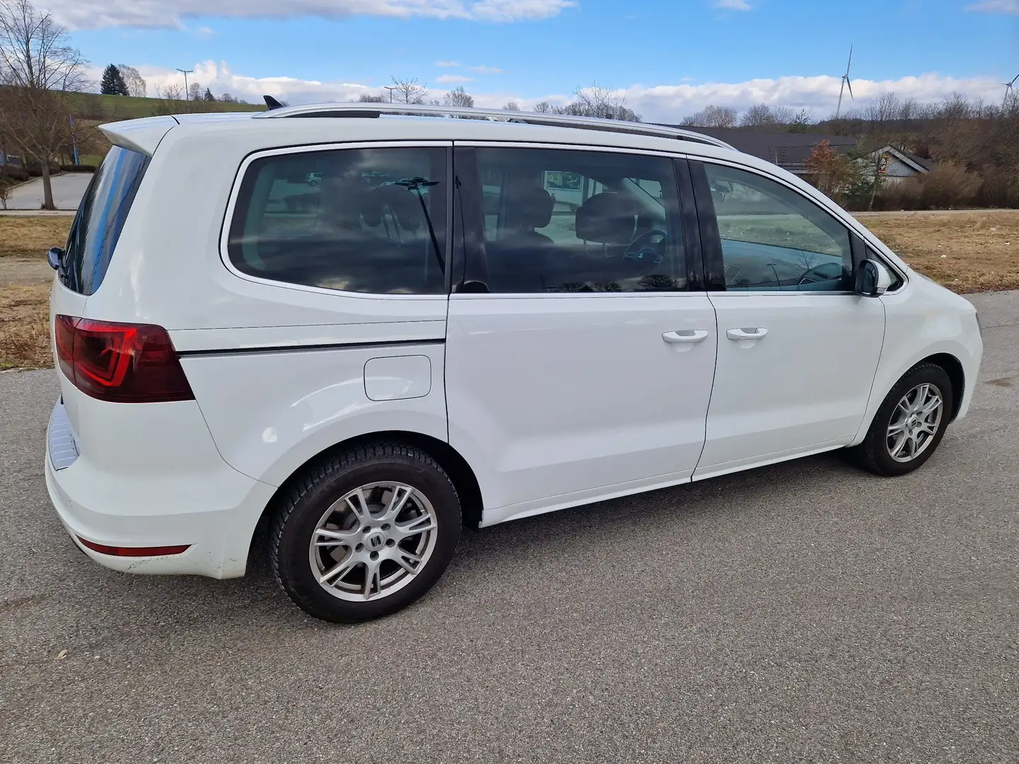 SEAT Alhambra 2.0 TDI Ecomotive Style Plus mit Adblue Weiß - 2