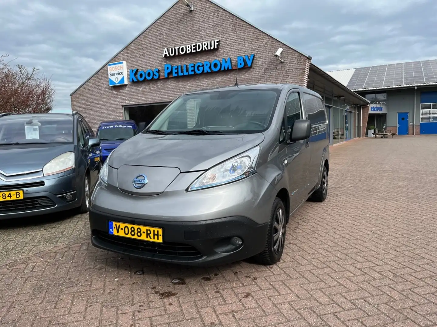 Nissan NV200 BUSINESS 40 KWH Gris - 1