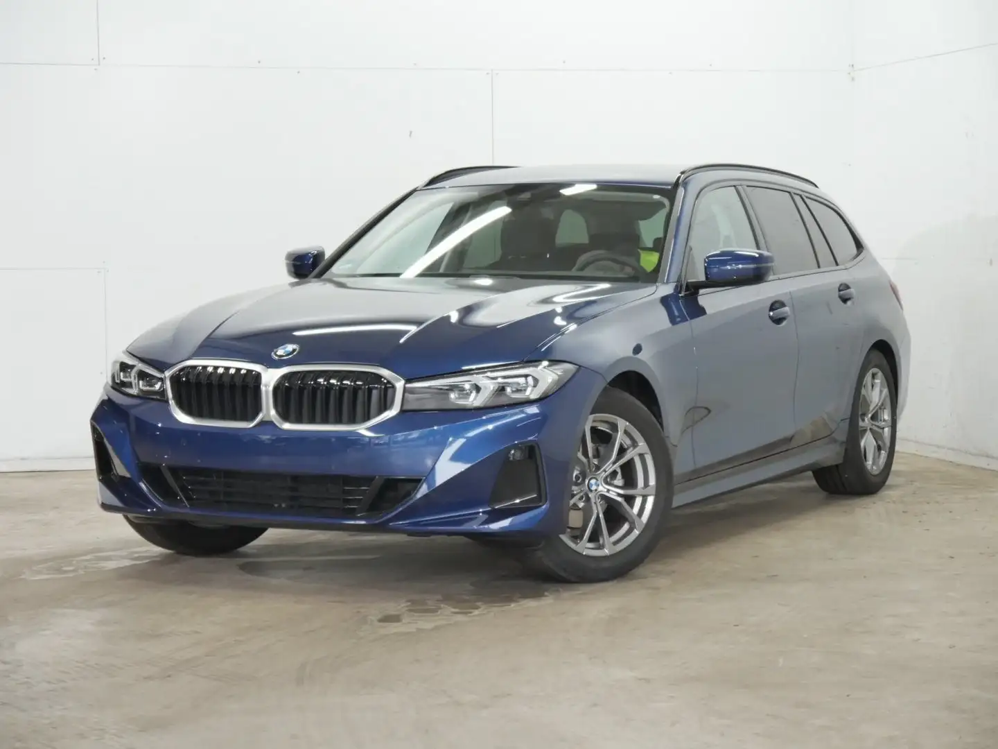 BMW 318 i  Touring Driv.-Ass., Lenkradhzg., LED, uvm. Blau - 1