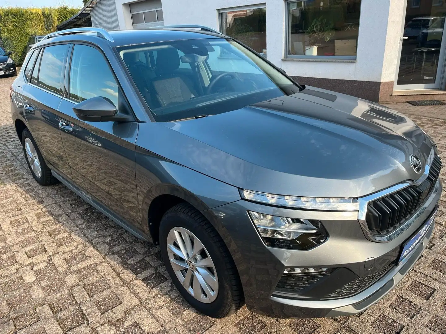 Skoda Kamiq Selection,AHK,WP,Klimaaut.LED,5J.Garantie Gris - 1