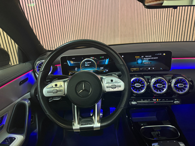 Mercedes-Benz CLA 35 AMG 4MATIC Premium Plus — photo 15