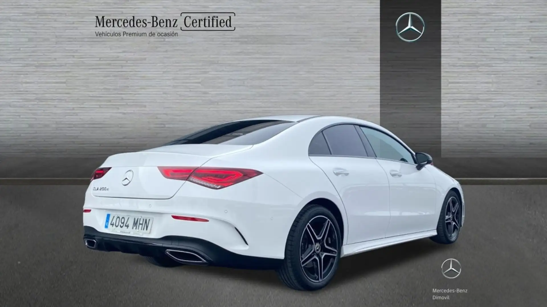 Mercedes-Benz CLA 200 -CLASS D AMG LINE Blanco - 2