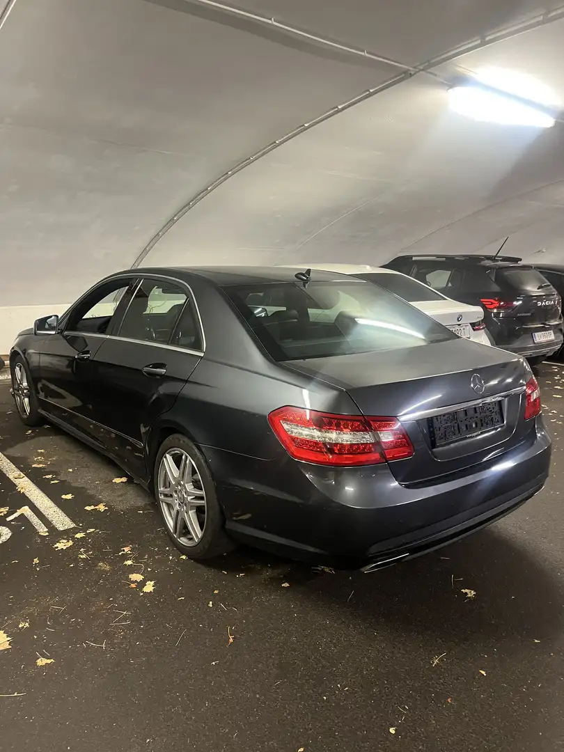 Mercedes-Benz E 500 Avantgarde 4MATIC Aut. - 2