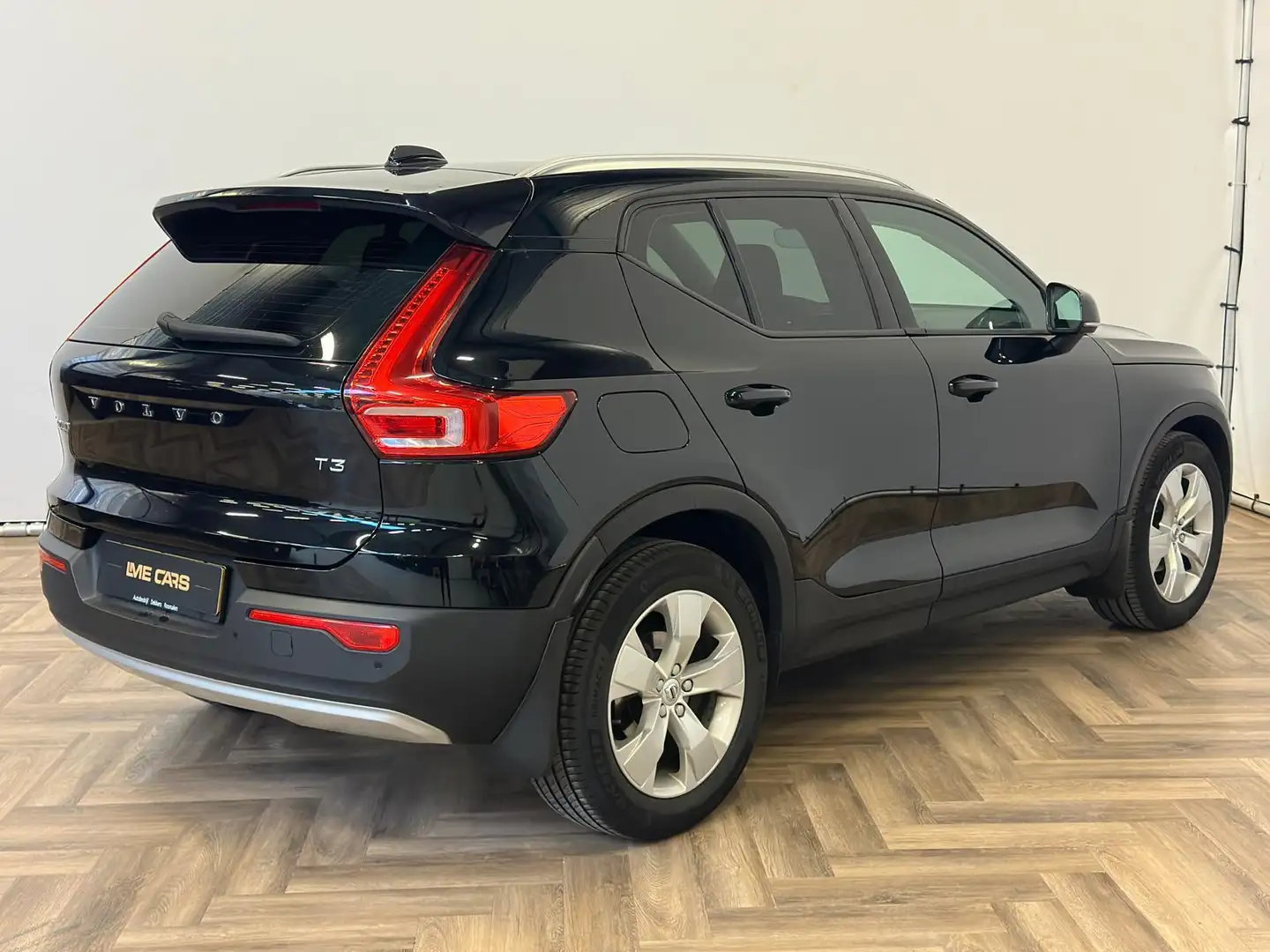 Volvo XC40 1.5 T3 Momentum Pro|AUTOMAAT|WEINIG KM|INRUIL MOGE Schwarz - 2