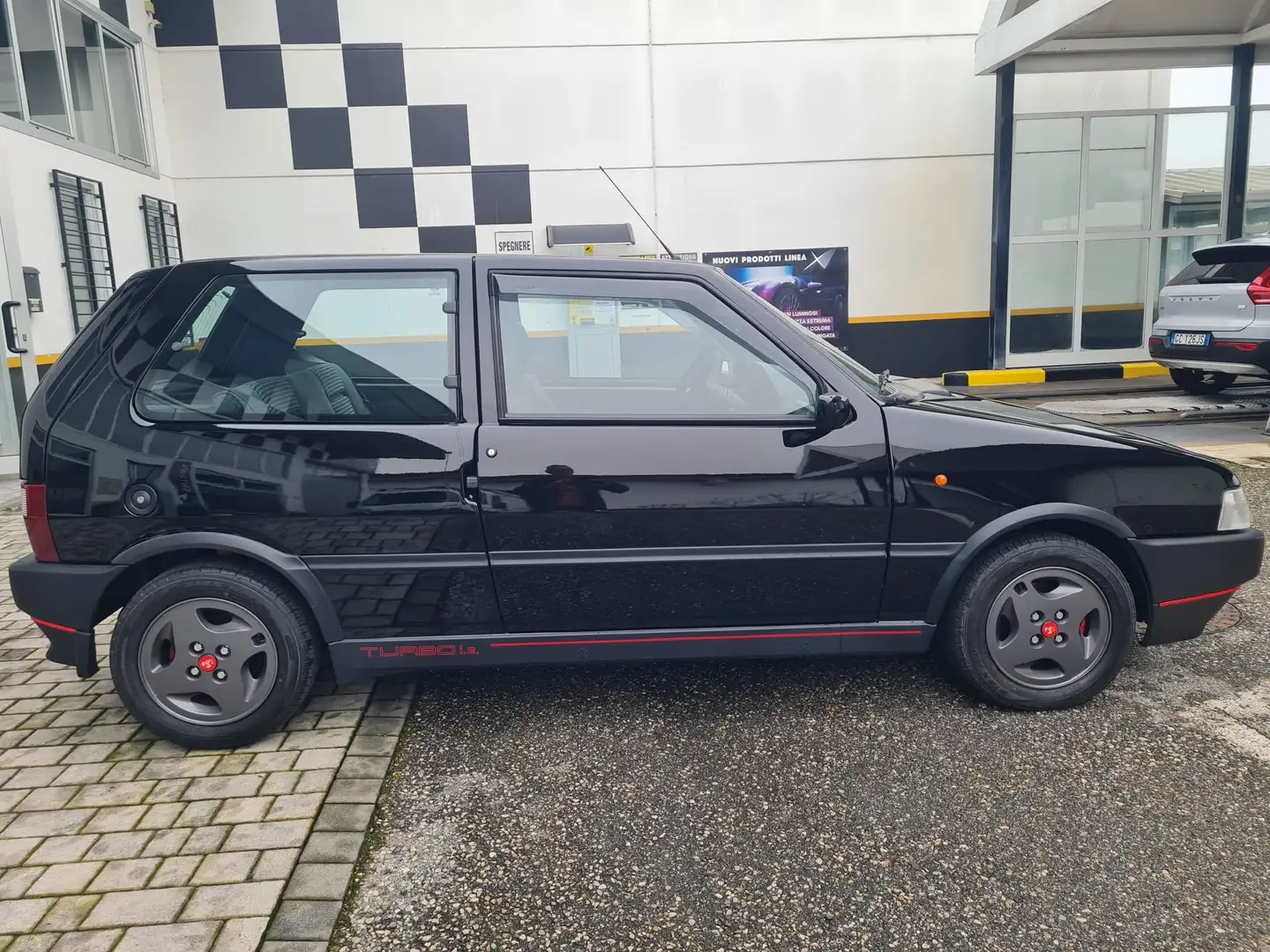 Fiat Uno Uno 3p 1.3t ie Europa Schwarz - 2
