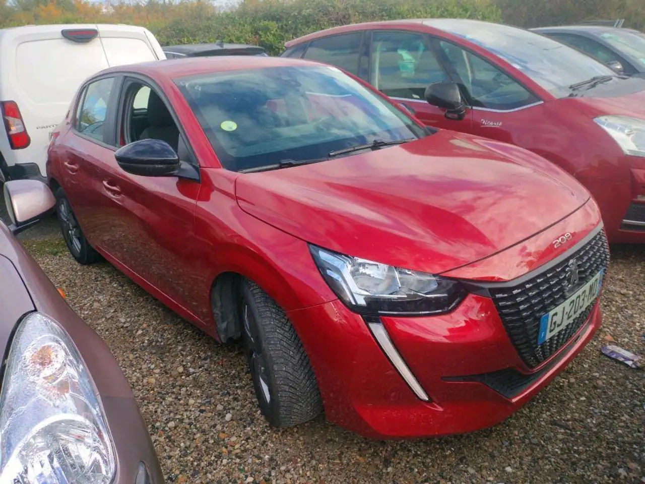 Peugeot 208 208 — photo 3