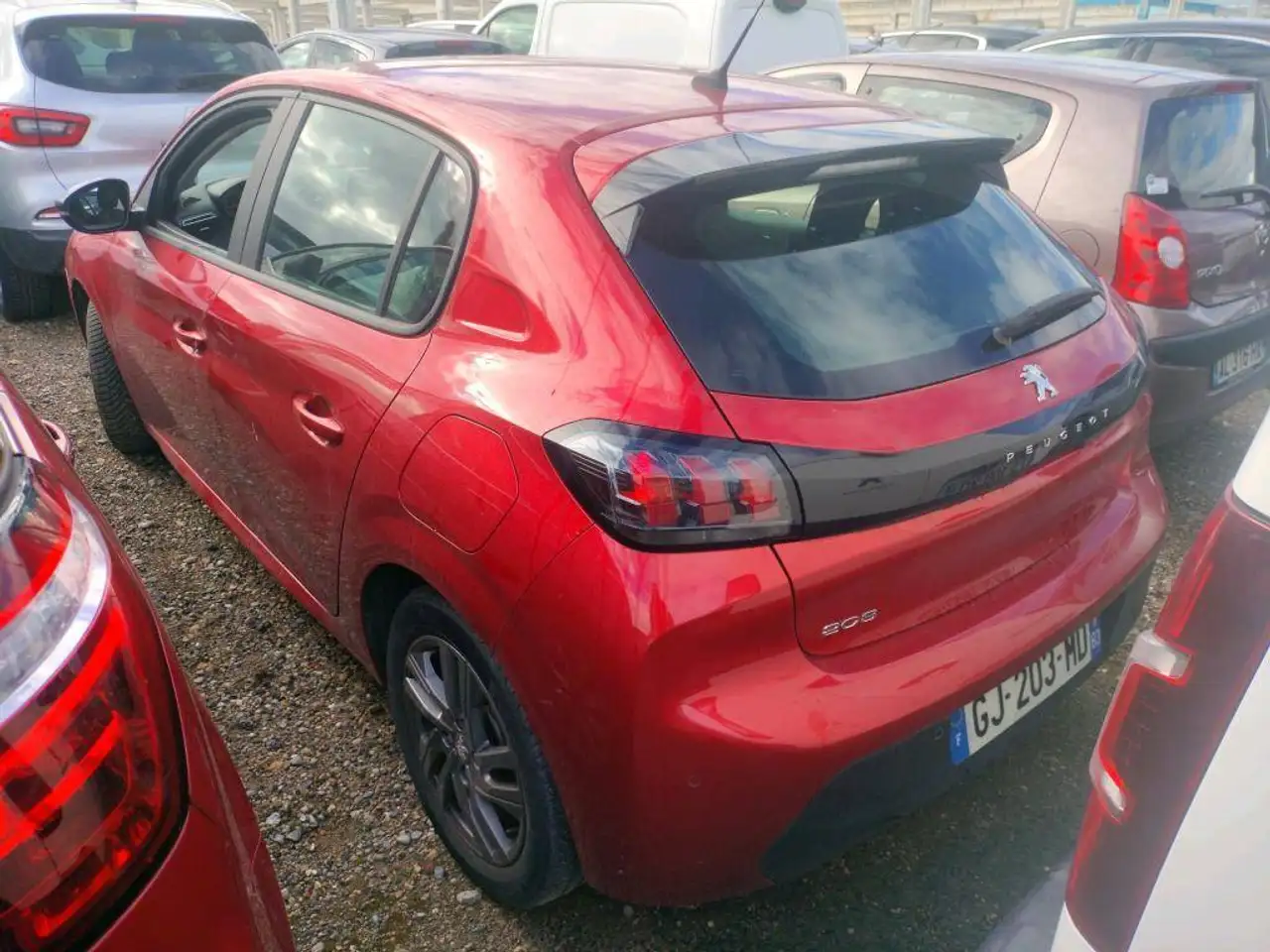 Peugeot 208 208 — photo 7