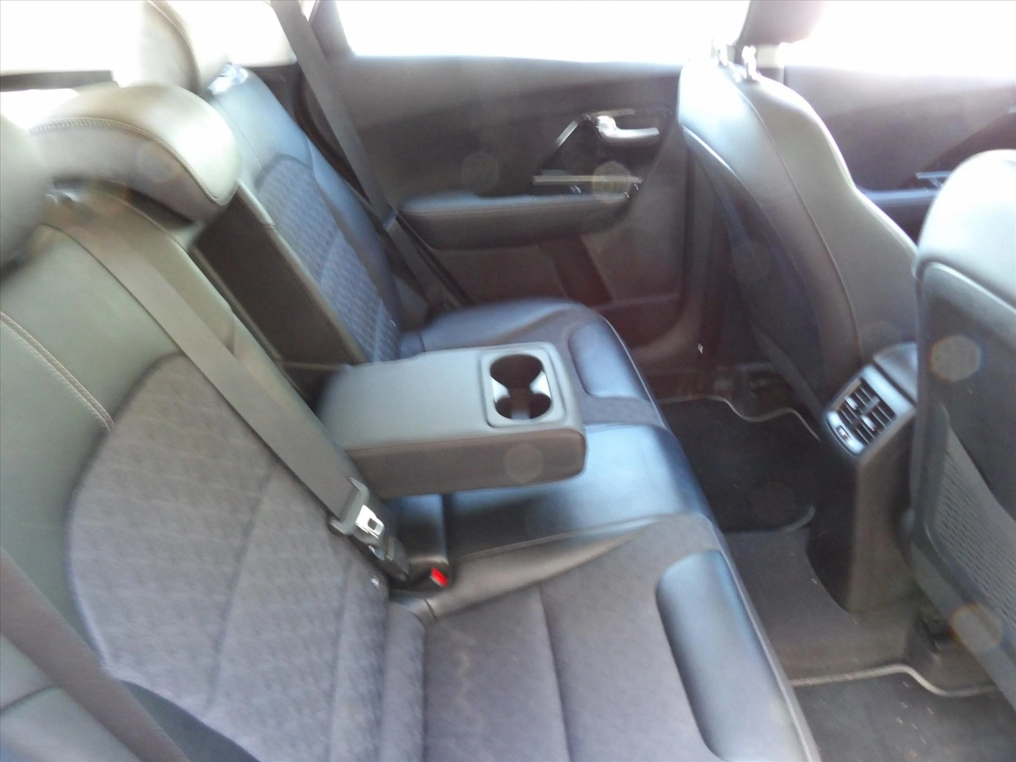 Kia Niro 1.6 GDi Hybrid AUTOMAAT DynamicLine Org. Ned. — photo 24
