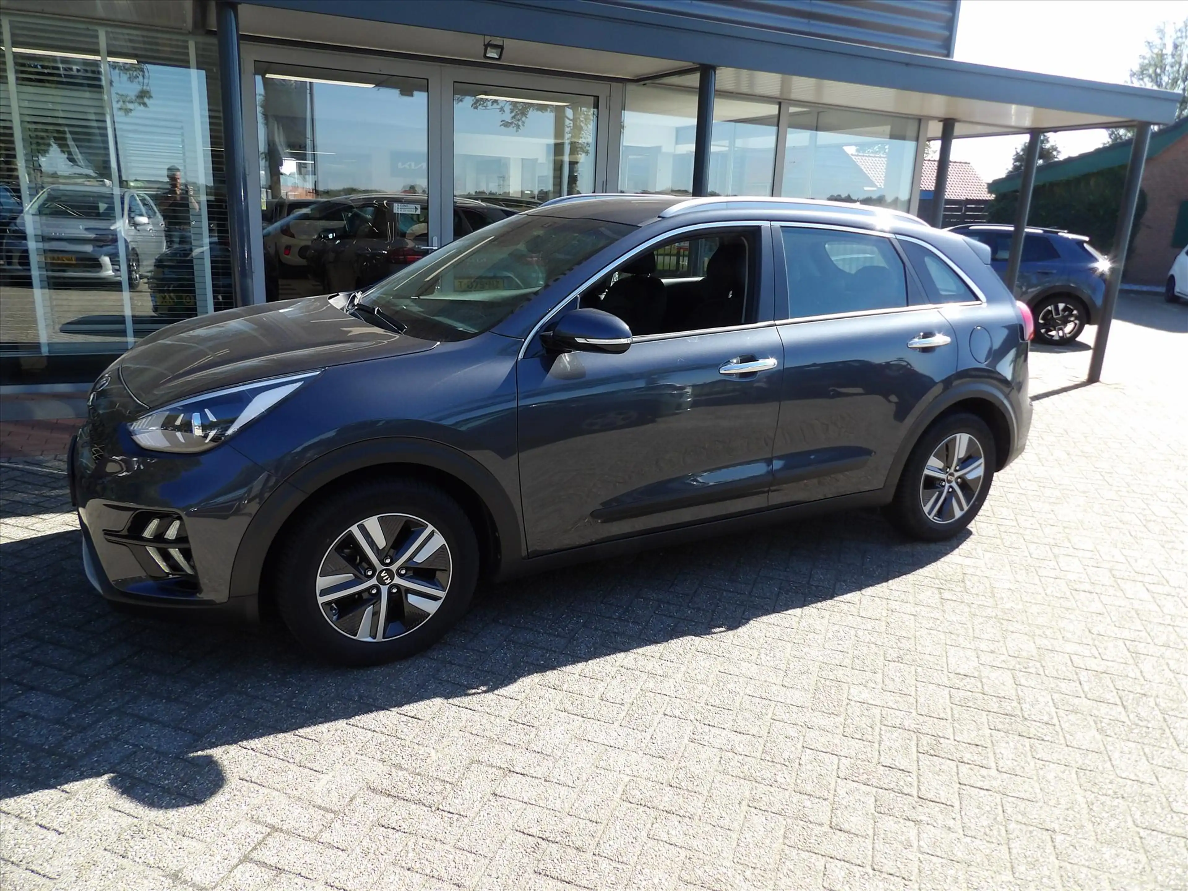 Kia Niro 1.6 GDi Hybrid AUTOMAAT DynamicLine Org. Ned. — photo 2