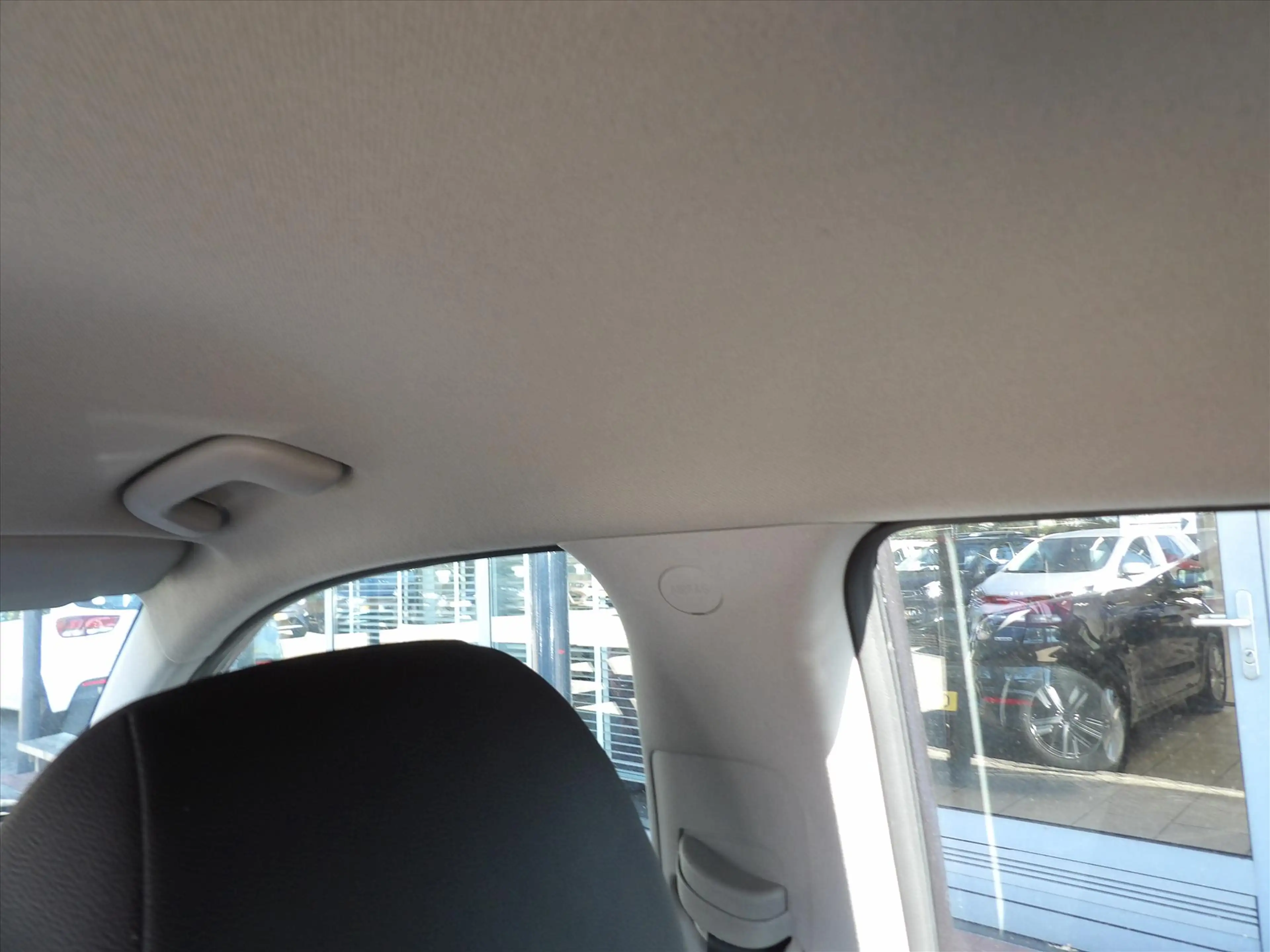 Kia Niro 1.6 GDi Hybrid AUTOMAAT DynamicLine Org. Ned. — photo 12