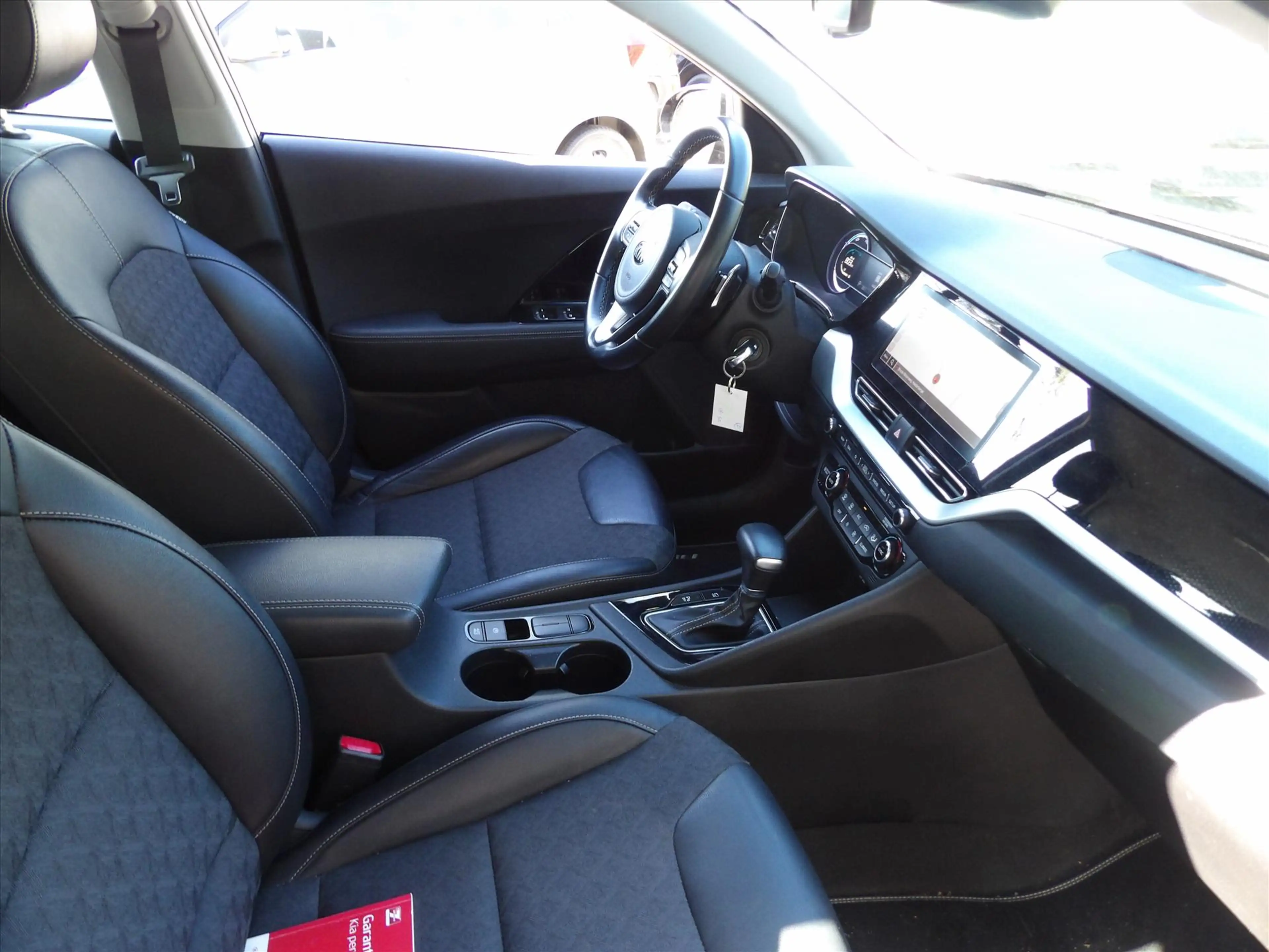 Kia Niro 1.6 GDi Hybrid AUTOMAAT DynamicLine Org. Ned. — photo 27