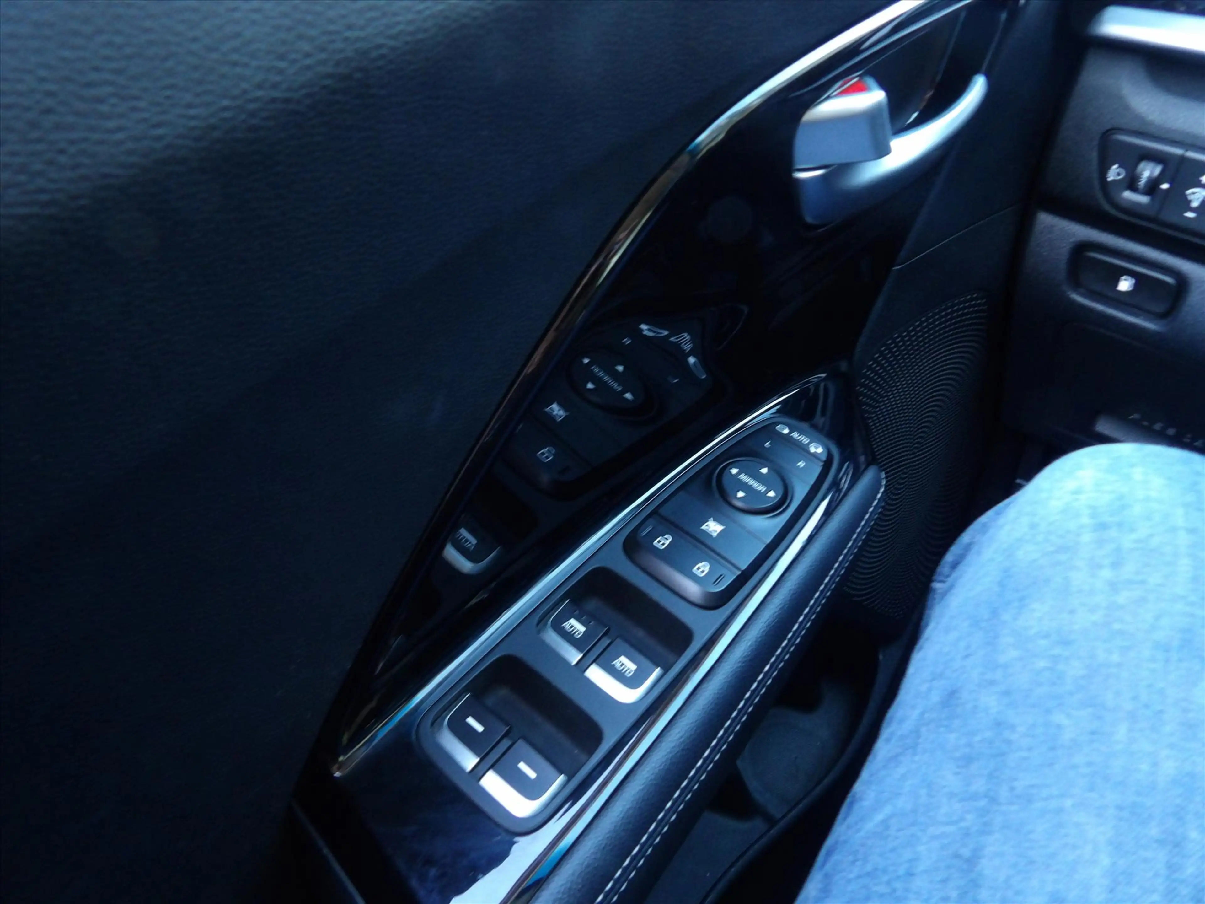Kia Niro 1.6 GDi Hybrid AUTOMAAT DynamicLine Org. Ned. — photo 33