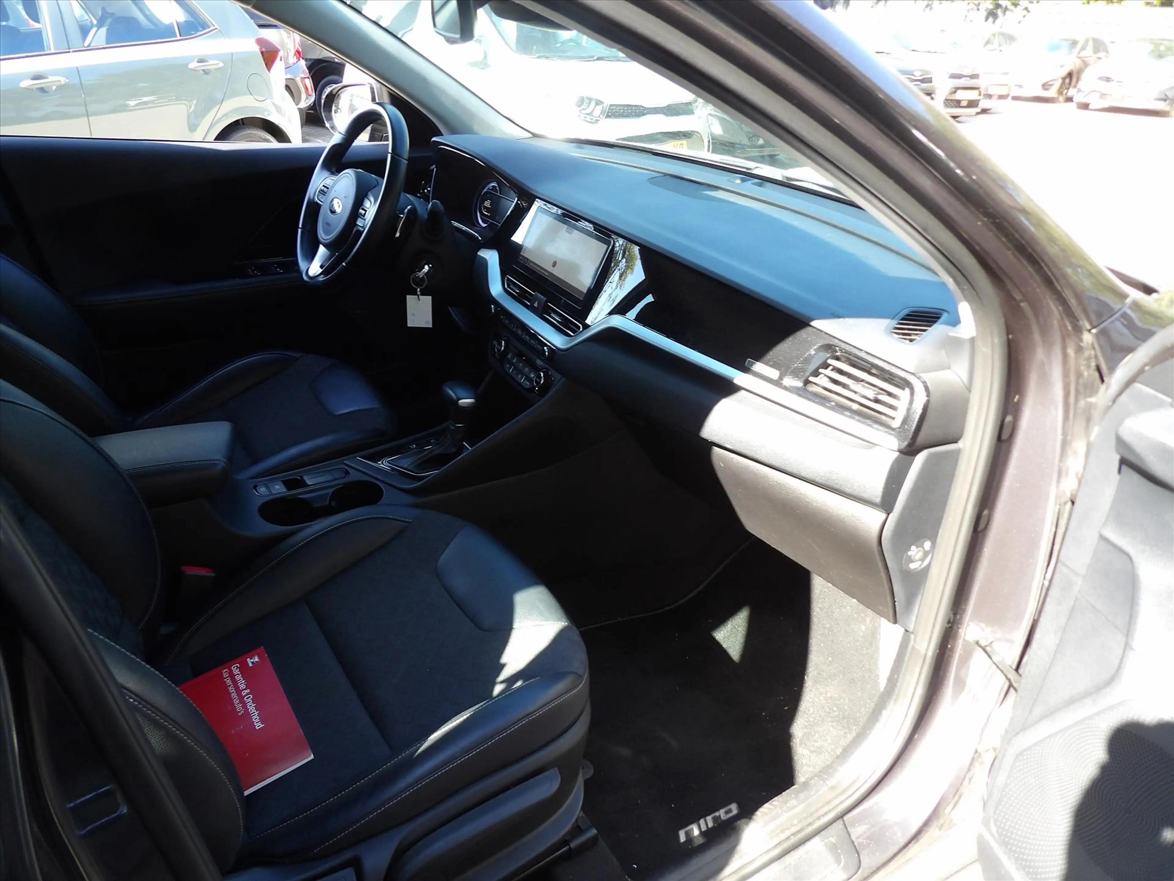 Kia Niro 1.6 GDi Hybrid AUTOMAAT DynamicLine Org. Ned. — photo 25