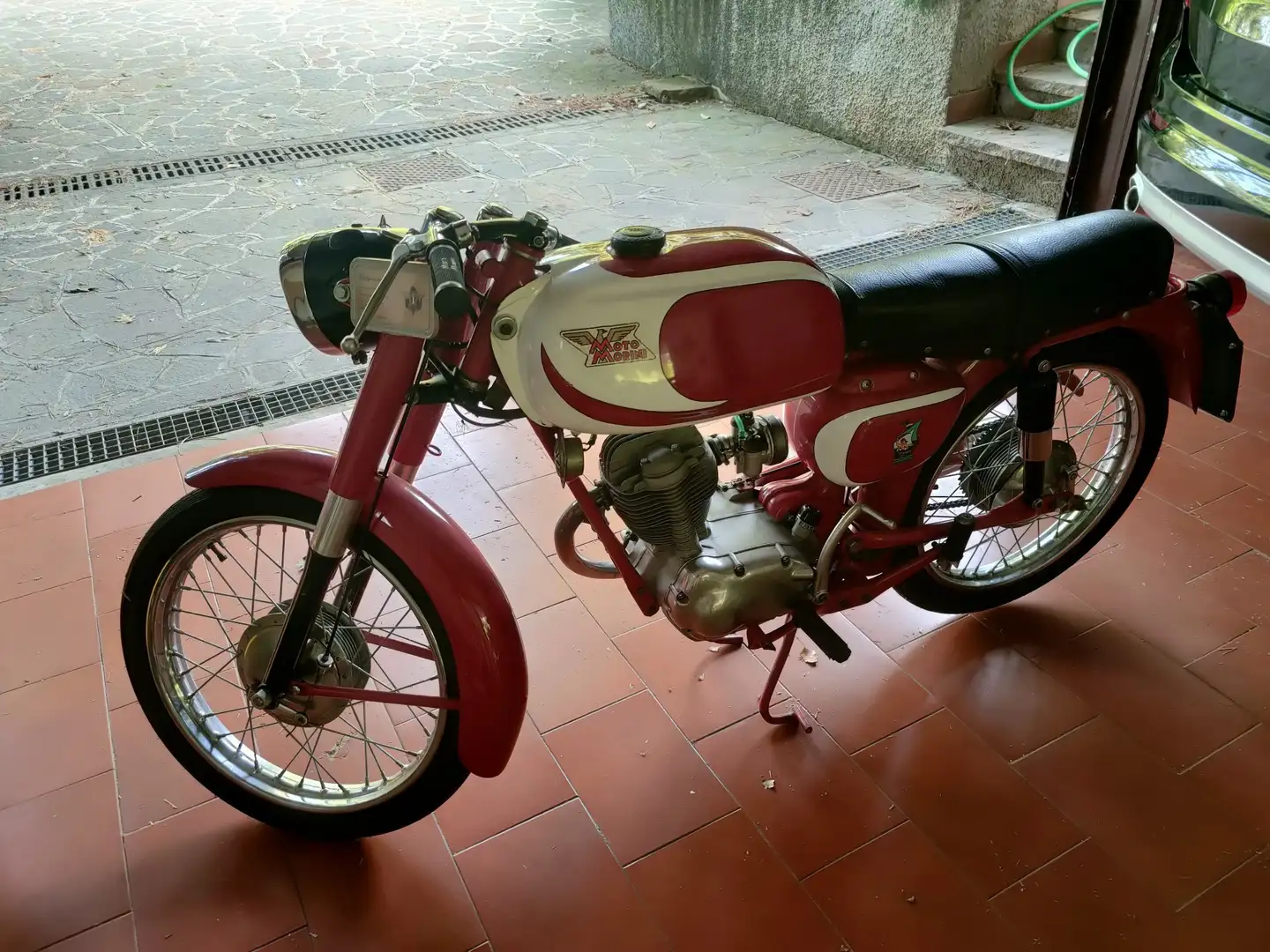 Moto Morini Corsaro 125 crvena - 2