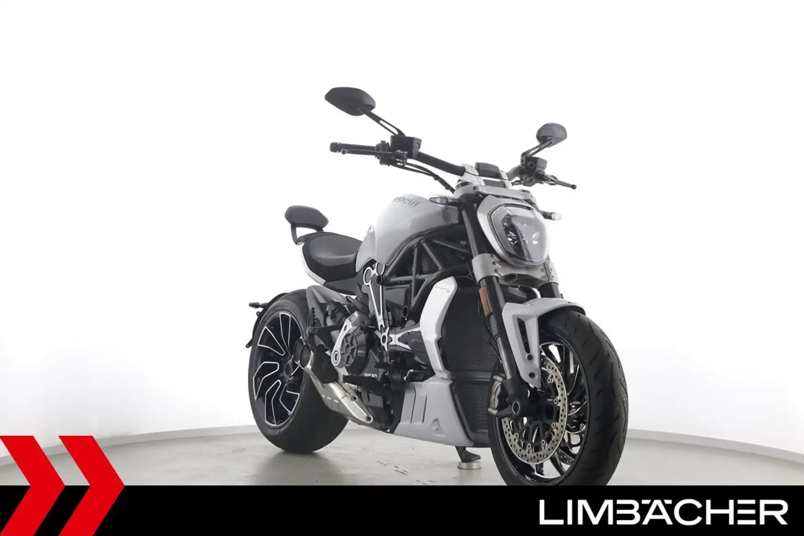 Ducati XDiavel S - BT, DTC, Tempomat, Fahrmodi - 2
