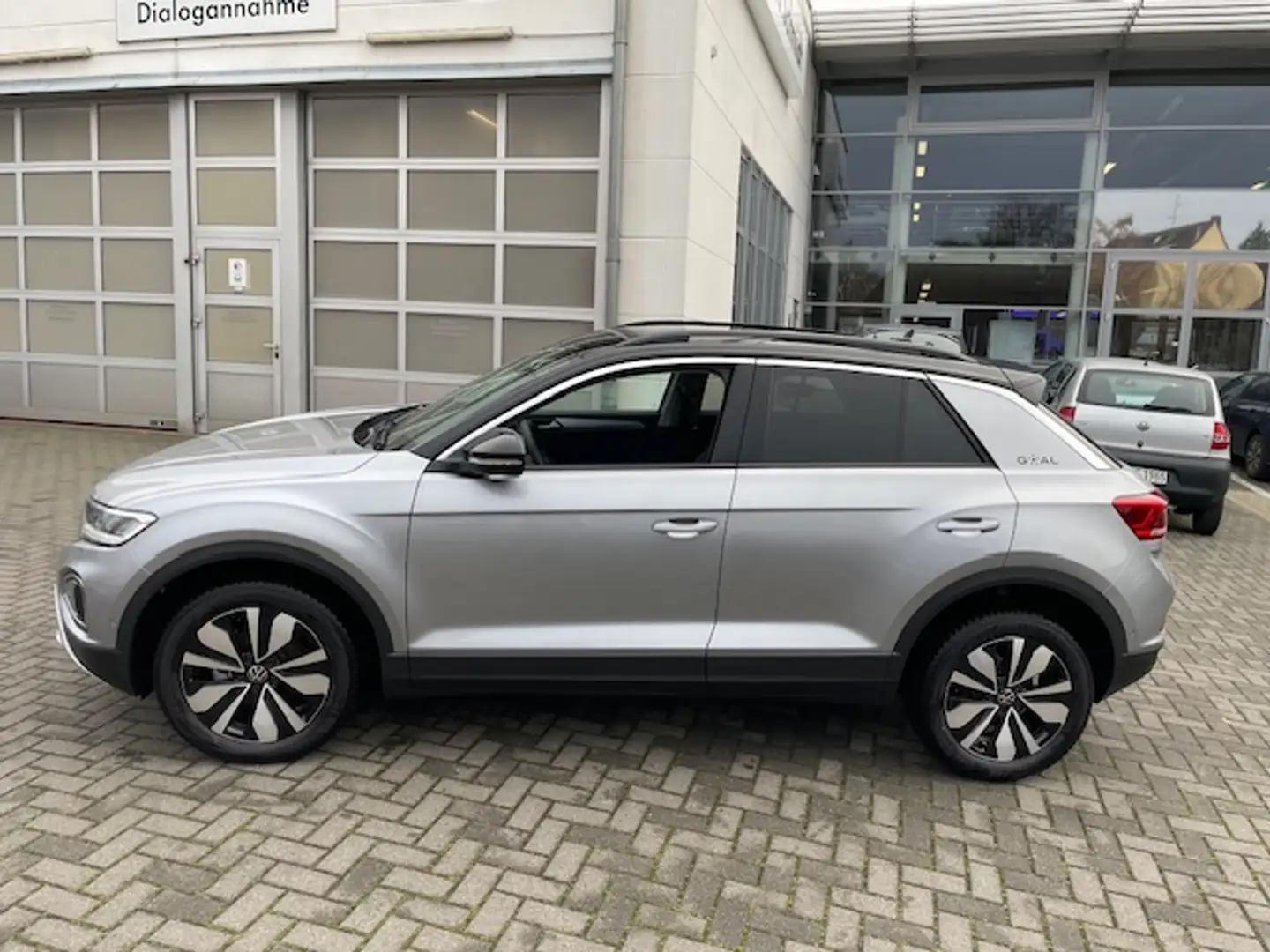 Volkswagen T-Roc 1.0TSi Goal AHK R-Kamera ACC SideAssist Navi 17... Grau - 2