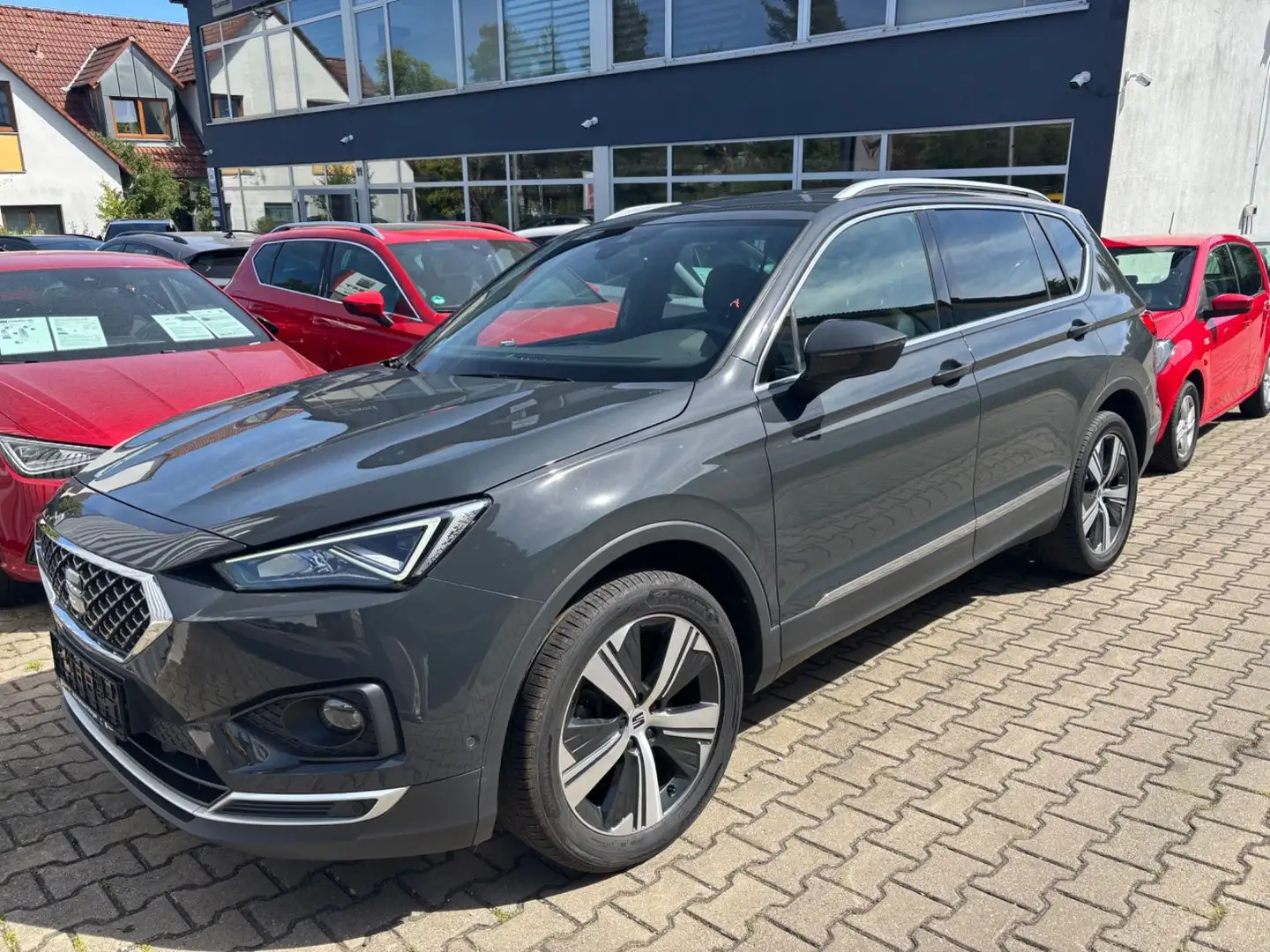 SEAT Tarraco Xcellence 4Drive, Kamera, Navi Grau - 1