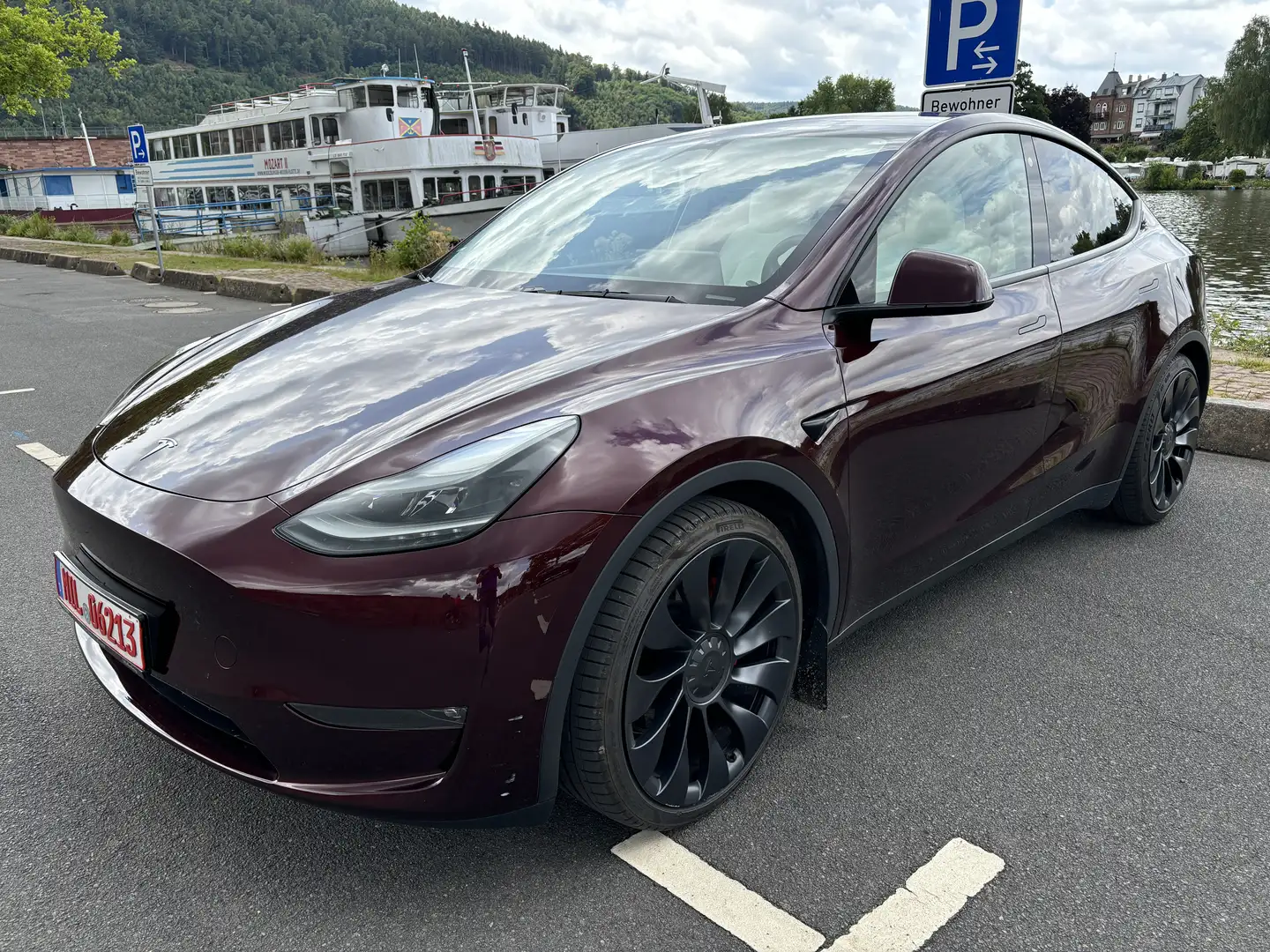 Tesla Model Y AWD Performance Erweiterter Autopilot Rot - 2