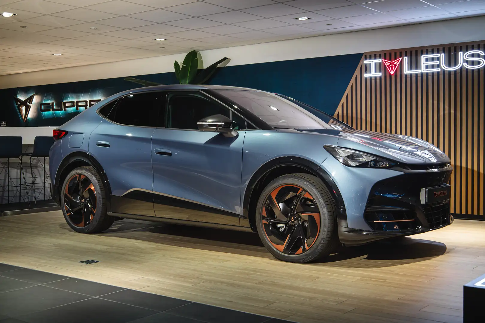 CUPRA Tavascan VZ Adrenaline 82 kWh | Alcantara bekleding | Elekt Albastru - 1