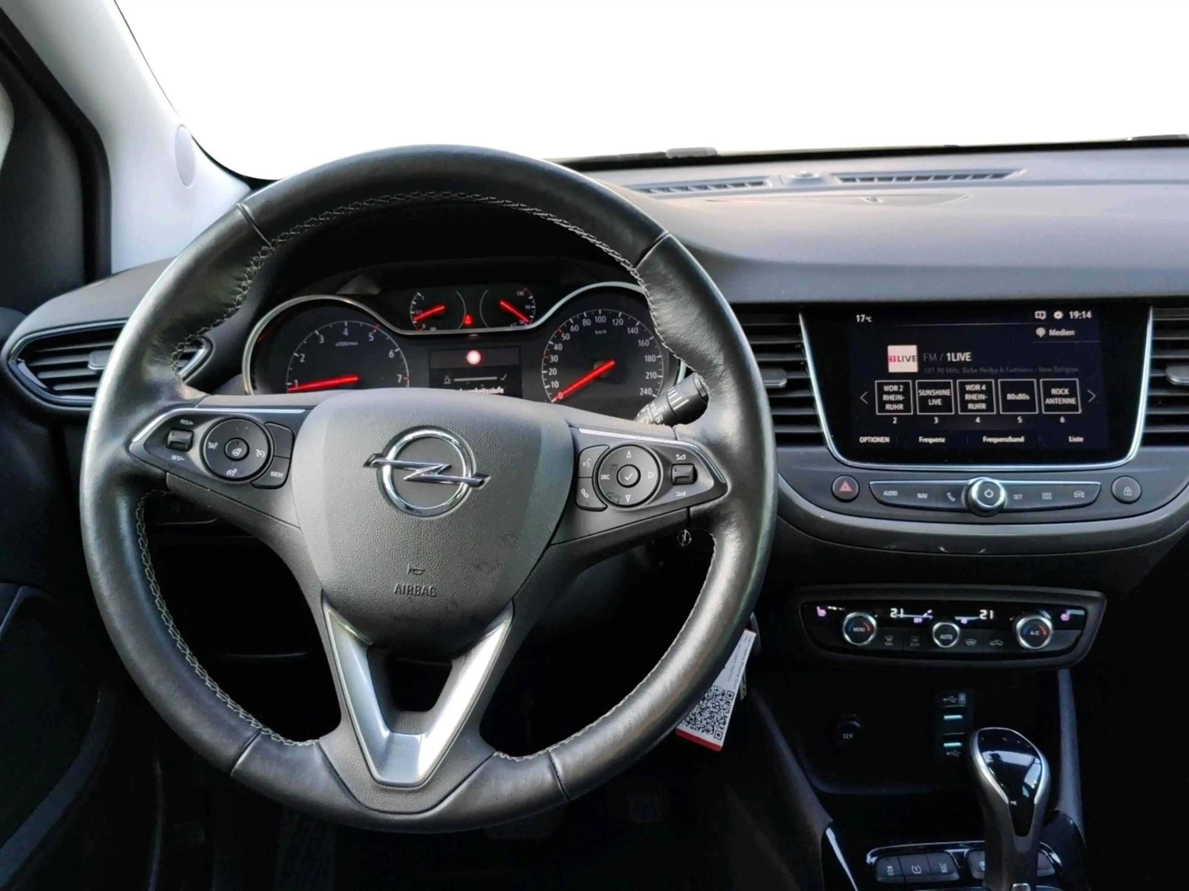 Opel Crossland X Crossland Elegance 130 PS Automatik SHZ — photo 9