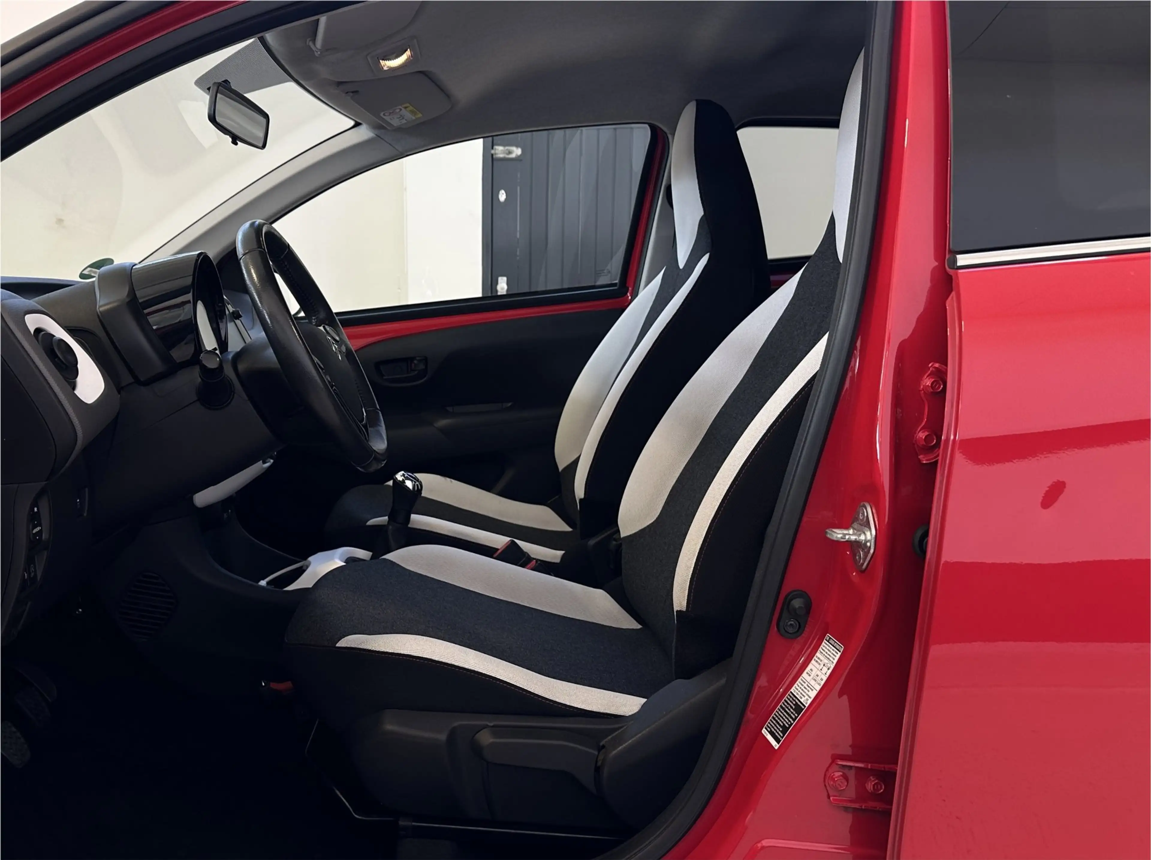 Citroen C1 1.0 VTi Millenium| NL | Apple Carplay/ Android Aut — photo 31