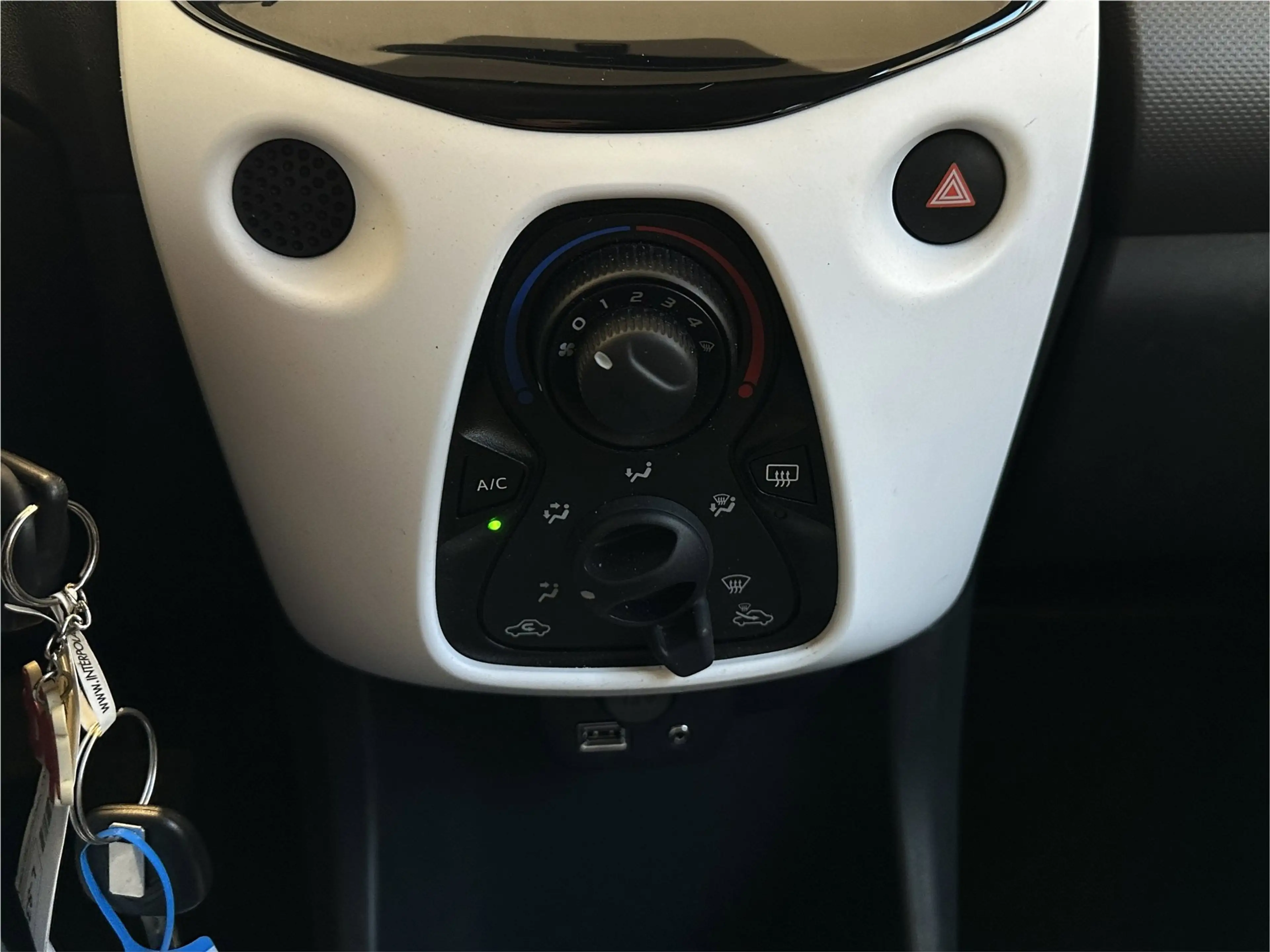 Citroen C1 1.0 VTi Millenium| NL | Apple Carplay/ Android Aut — photo 26