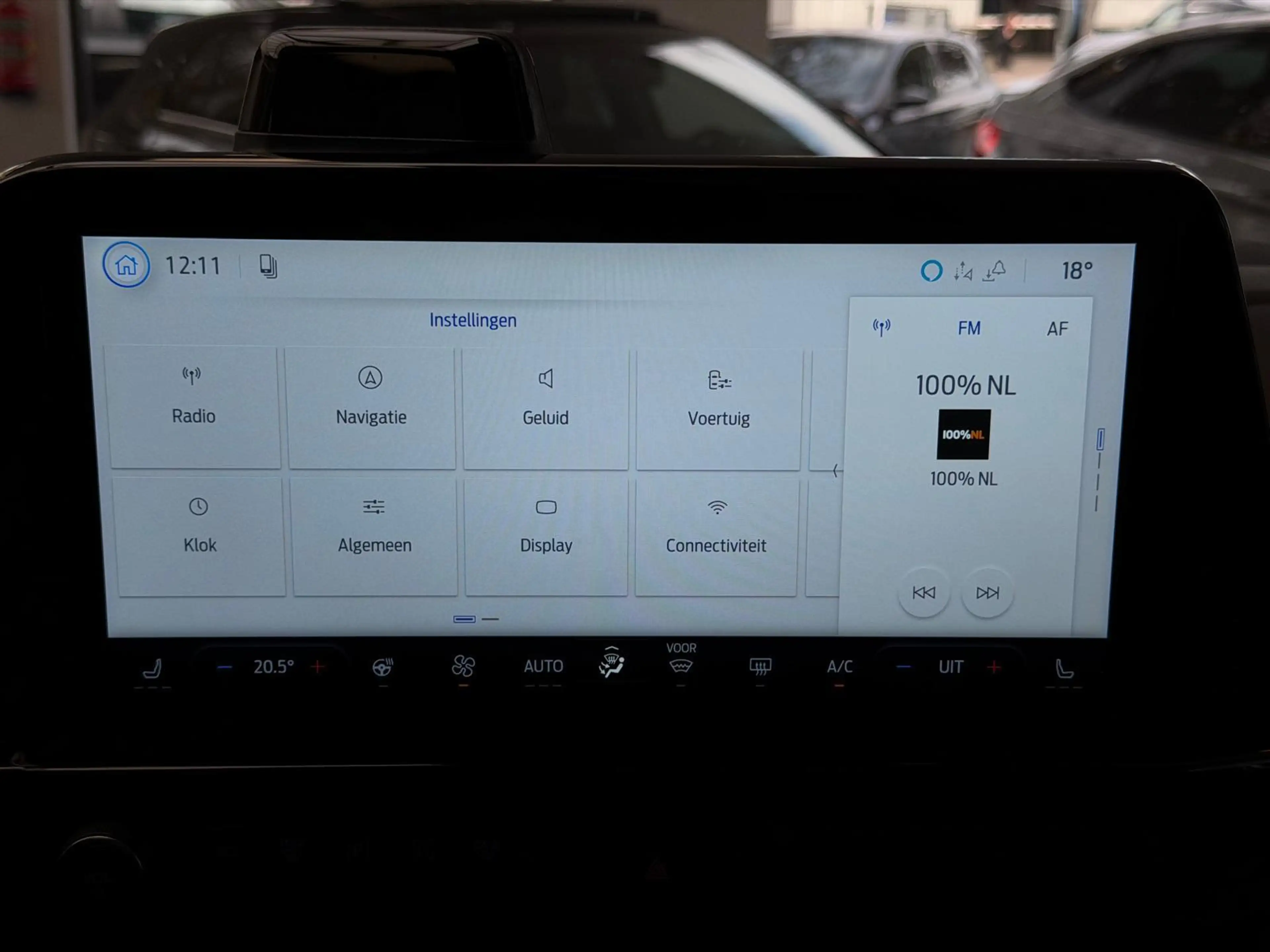 Ford Tourneo Connect Titanium PHEV L2 8p / Panorama / memory / led / ca — photo 24