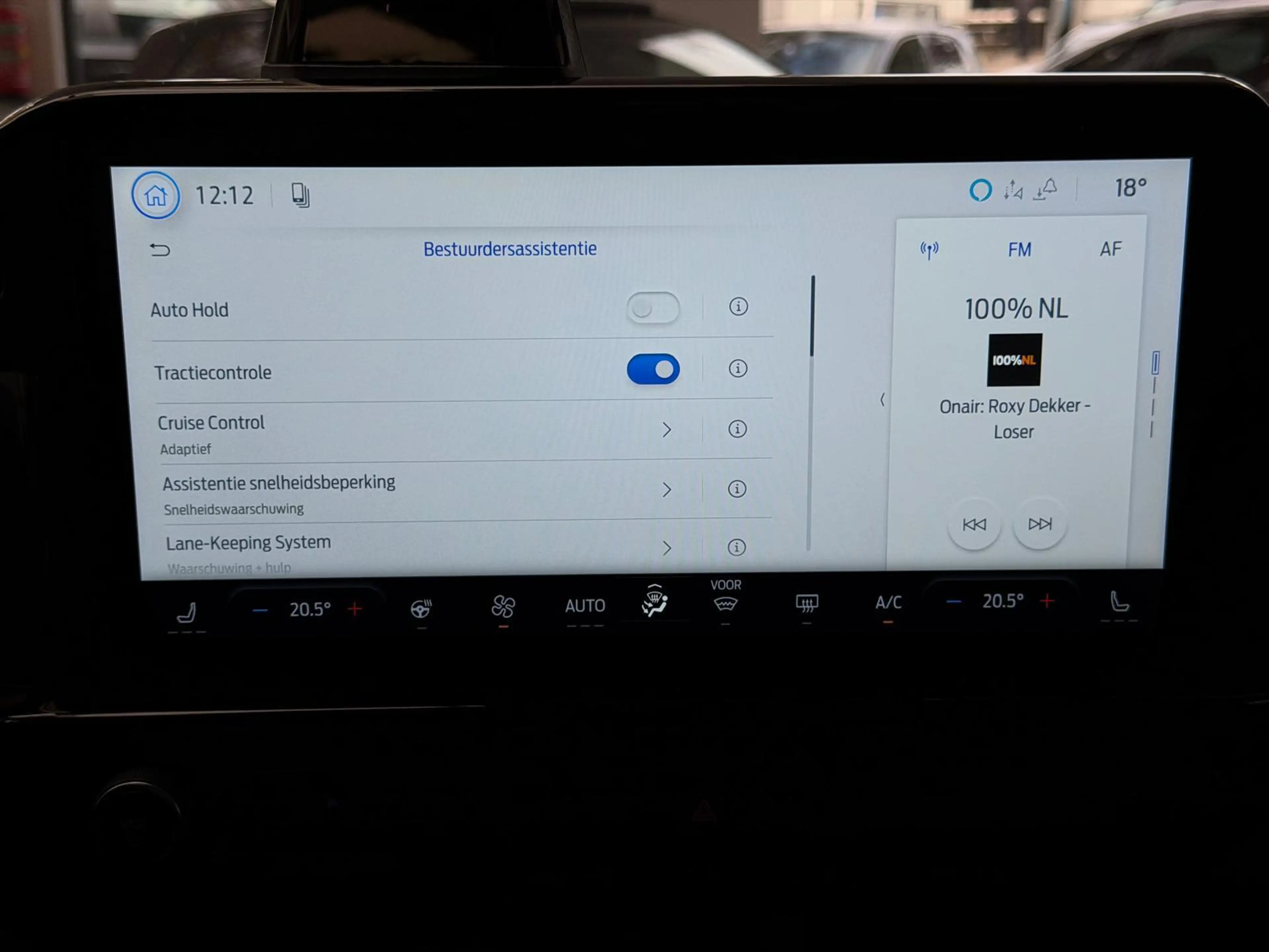 Ford Tourneo Connect Titanium PHEV L2 8p / Panorama / memory / led / ca — photo 26