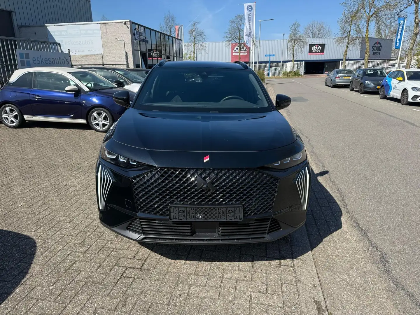 DS Automobiles DS 7 E-Tense 225 Performance Line, Navi, 12 mnd Garanti Schwarz - 2