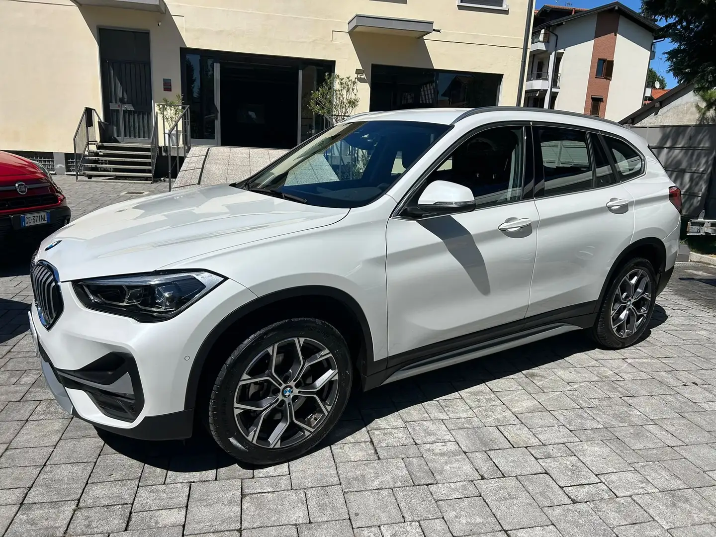 BMW X1 X1 F48 2019 sdrive18d xLine Plus auto NAVI PRO Bianco - 1