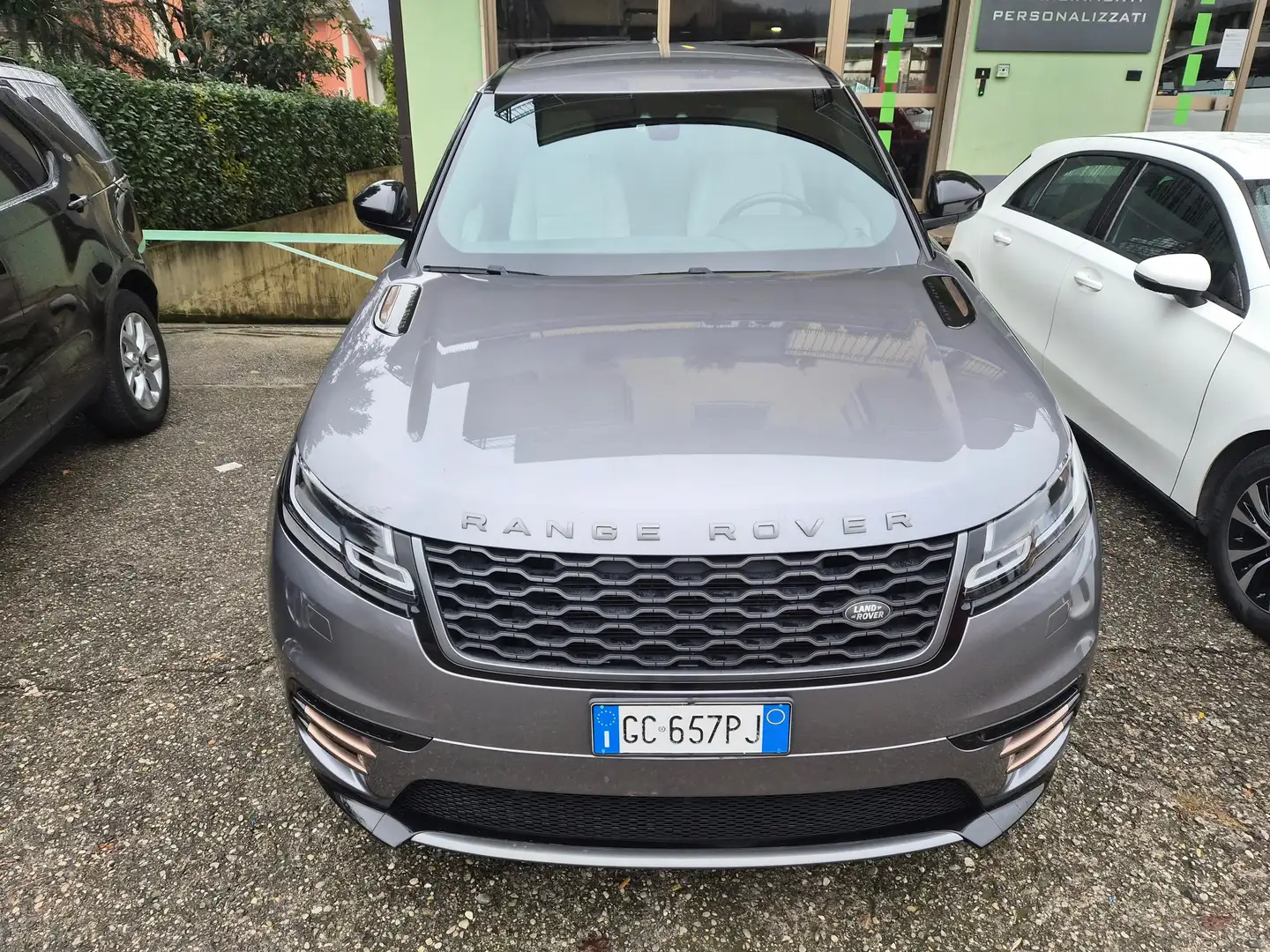 Land Rover Range Rover Velar 2.0d i4 R-Dynamic 240 cv auto my 20 Grau - 2